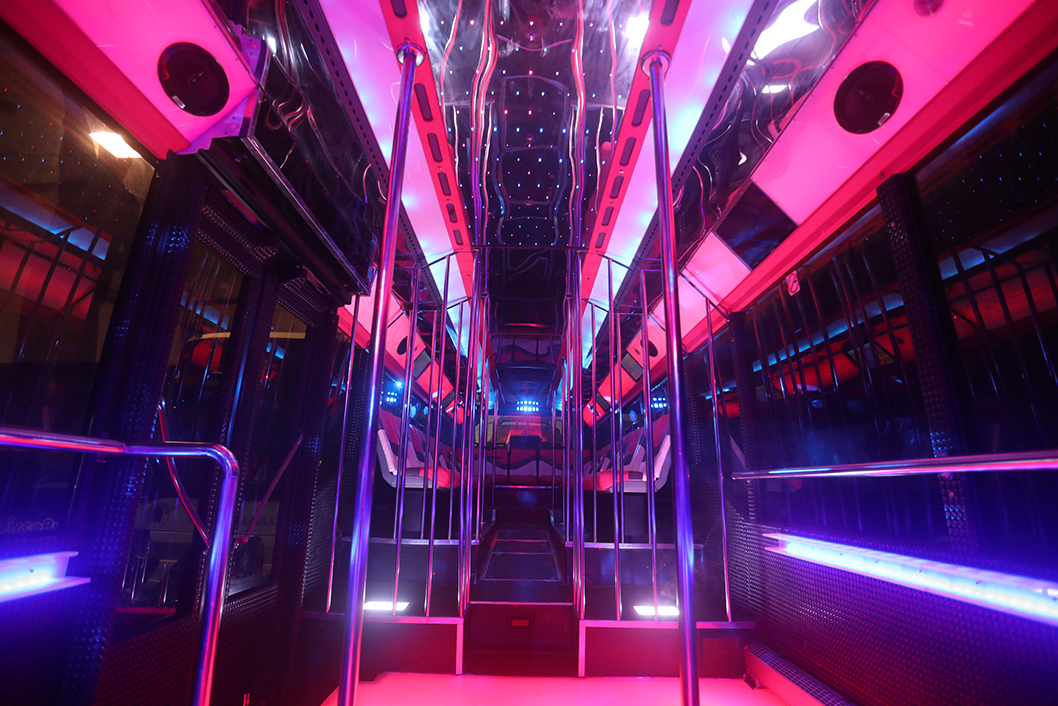 Partybus Barcelona gallery image