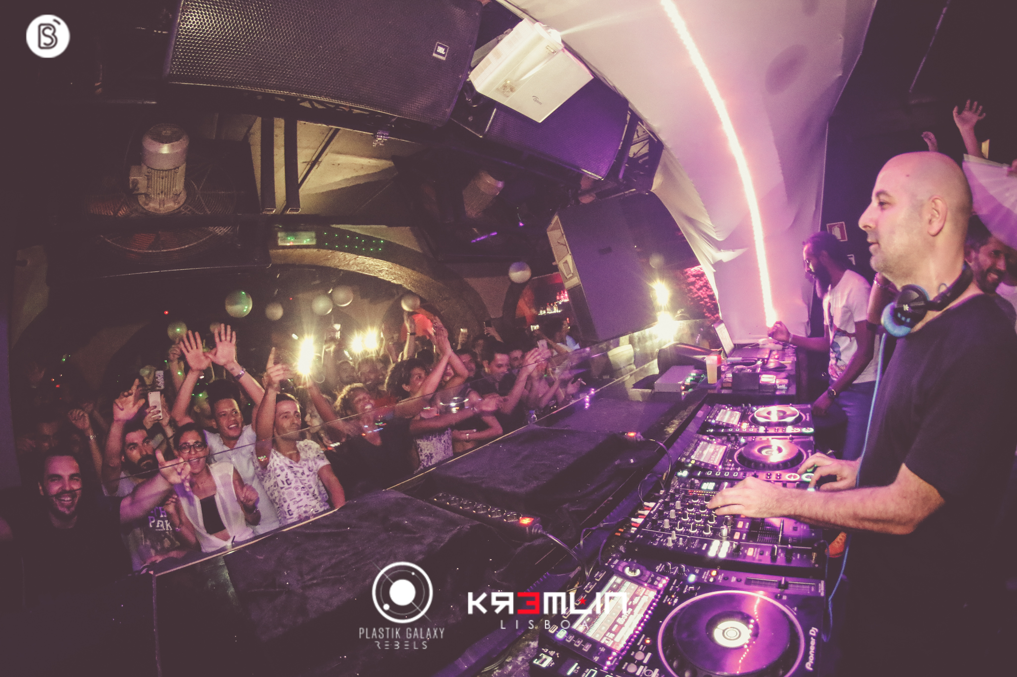 Plastik Galaxy gallery image