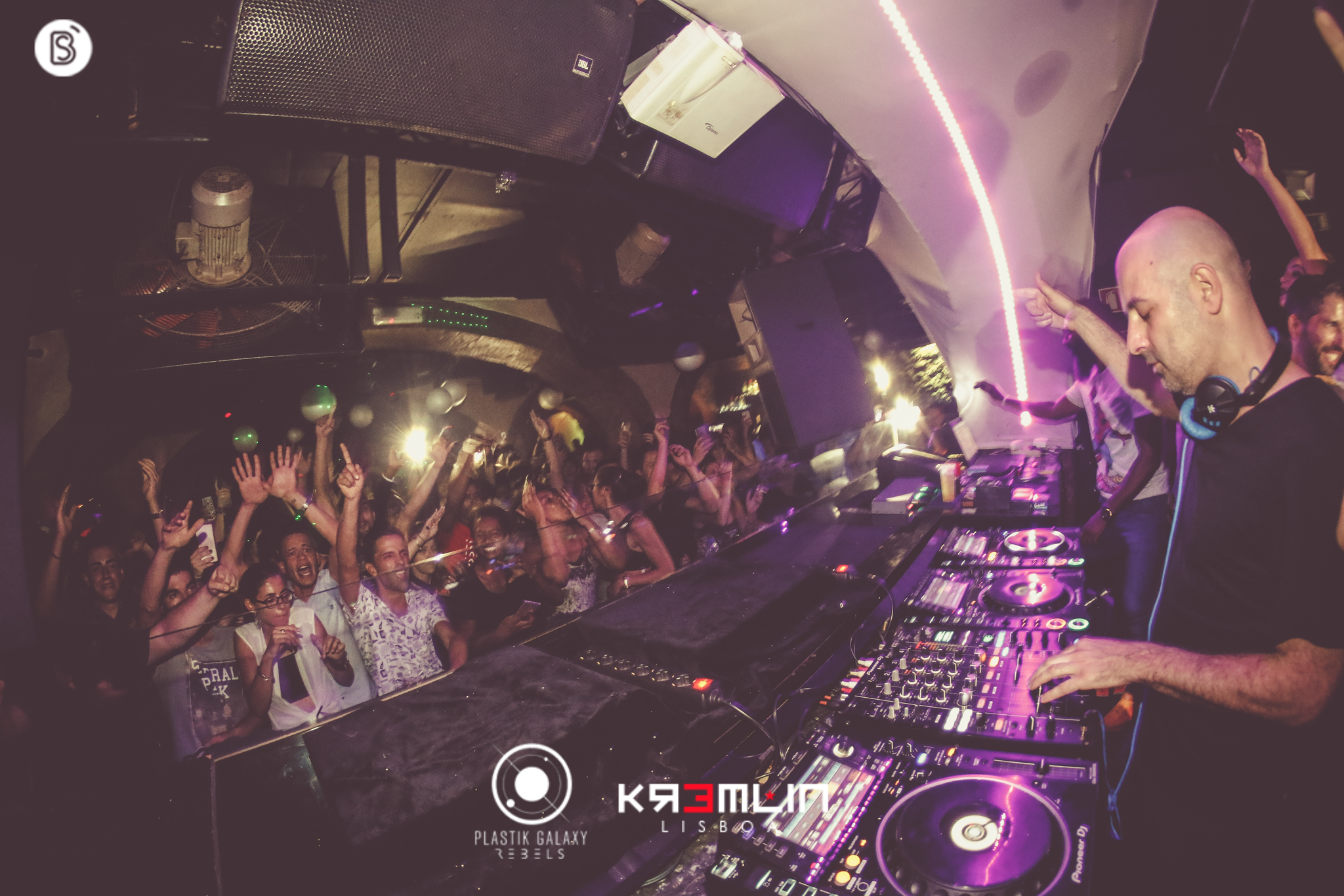 Plastik Galaxy gallery image