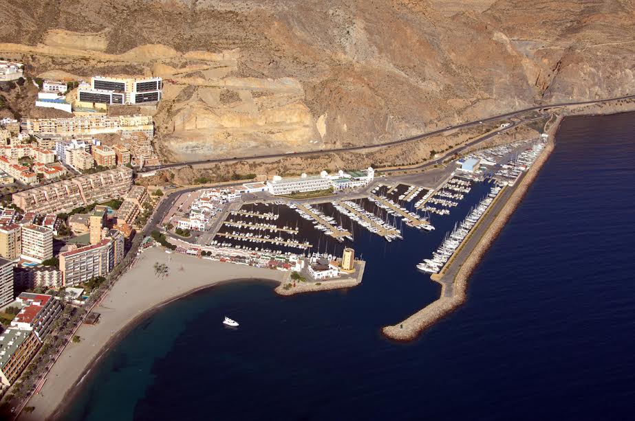 Puerto Deportivo Aguadulce gallery image