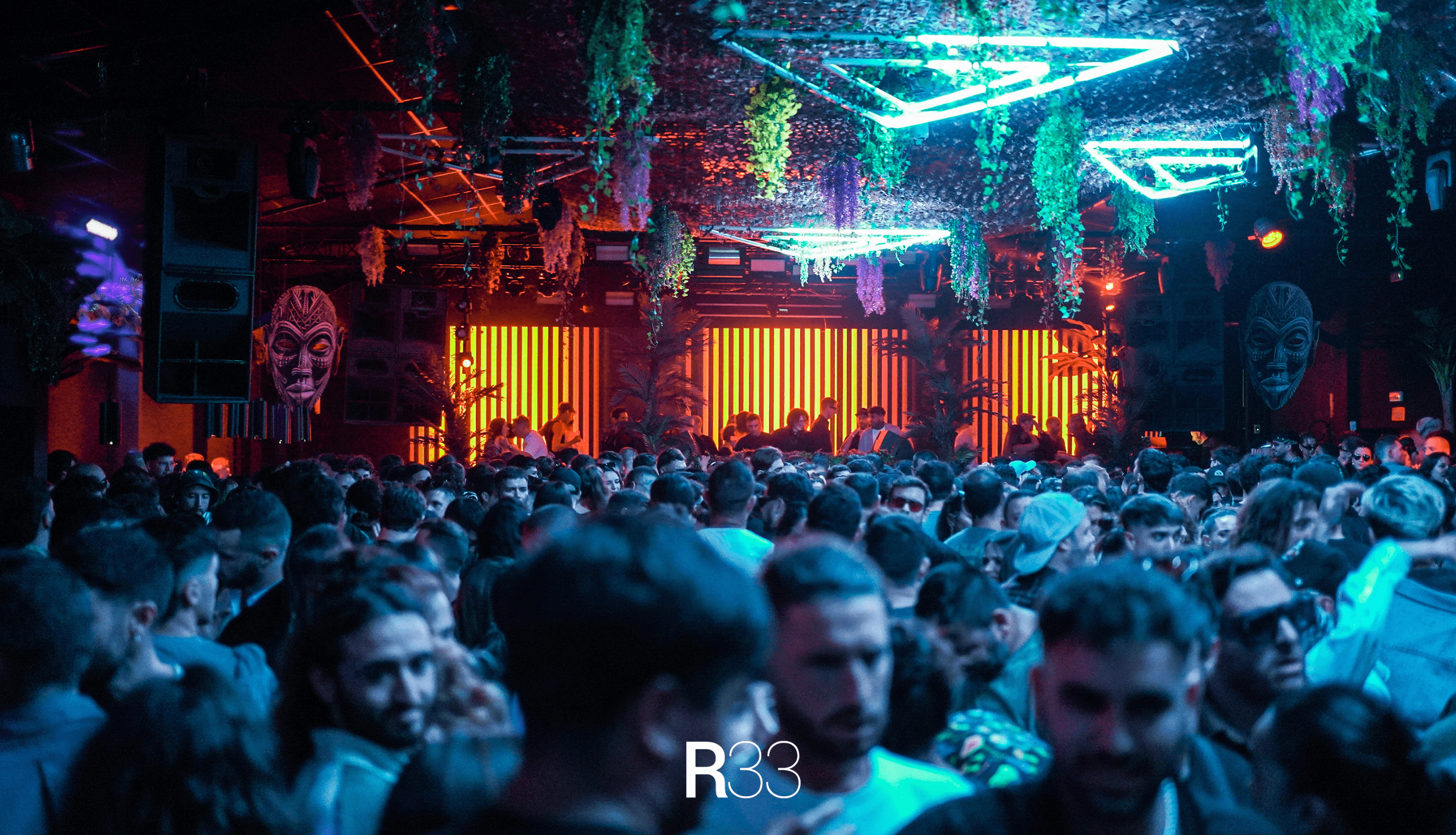 R33 Mallorca gallery image