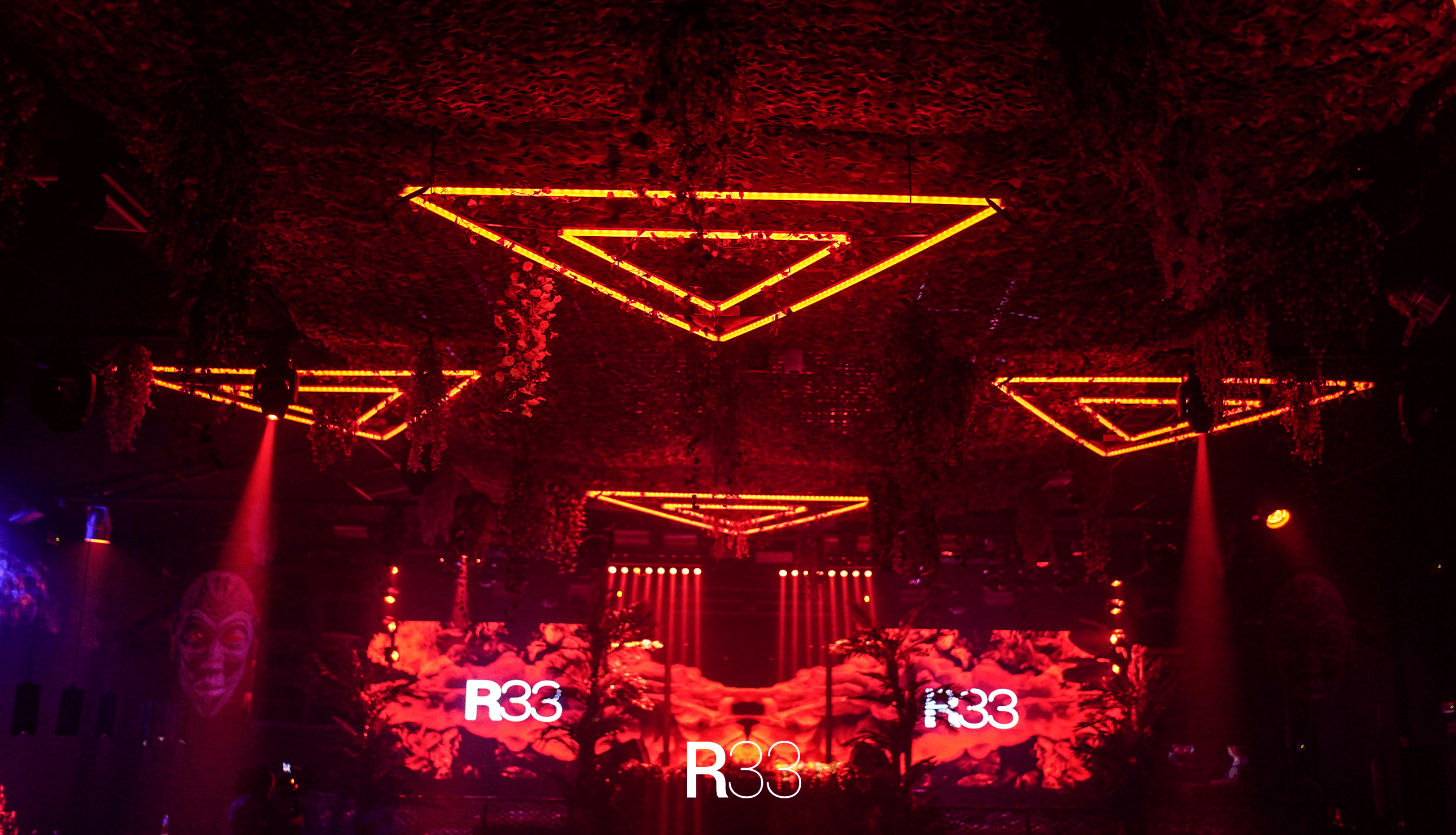 R33 Mallorca gallery image