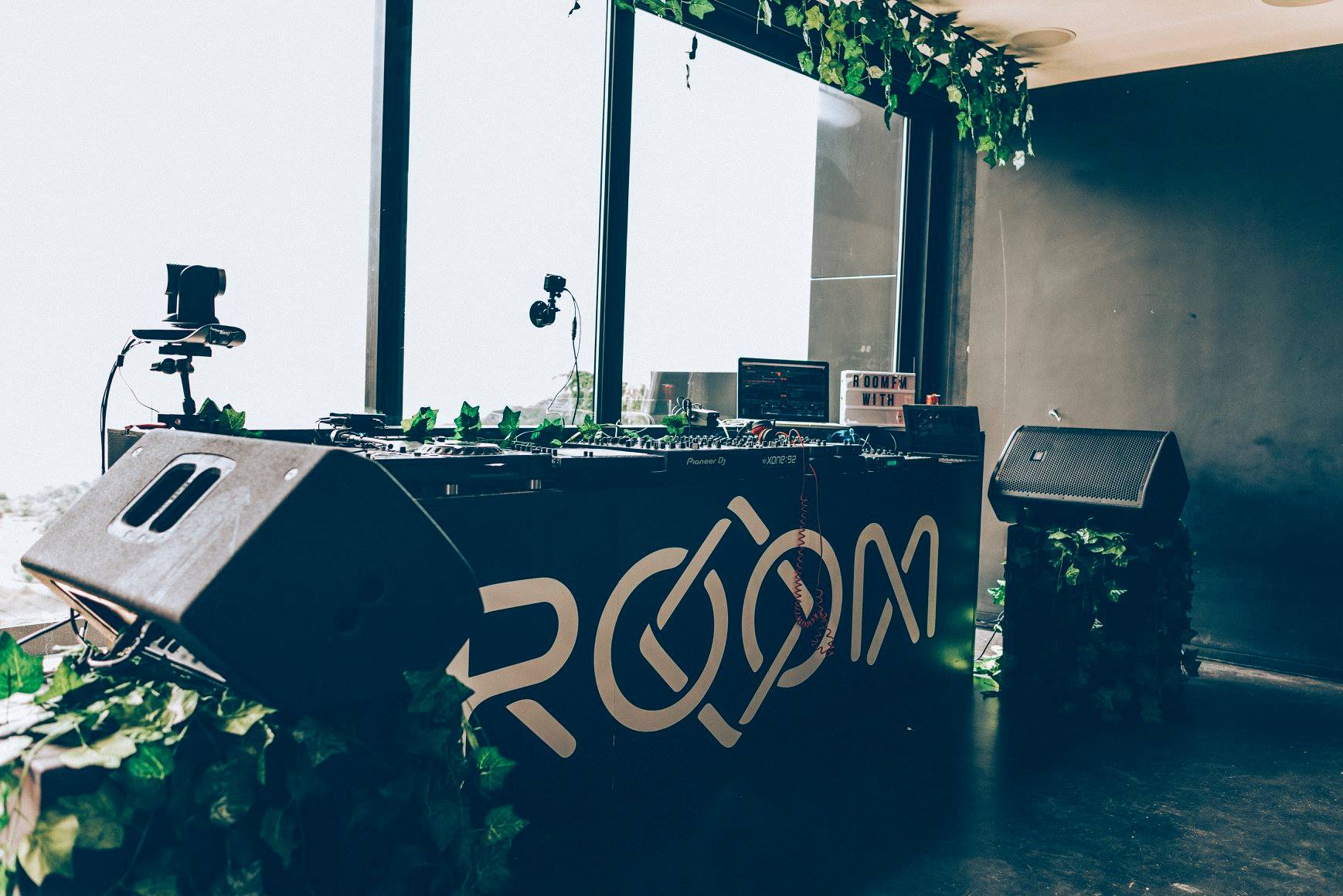 Room FM