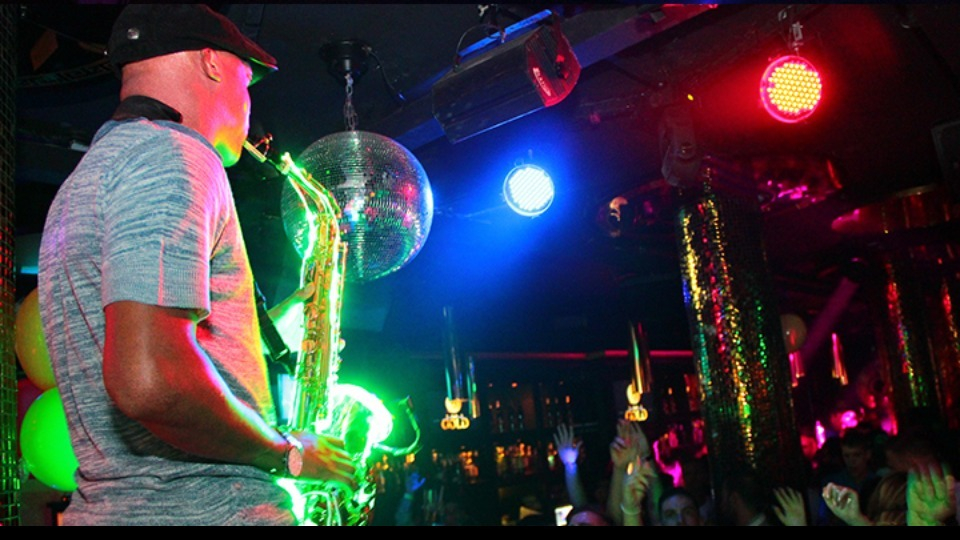 Sala Gold gallery image