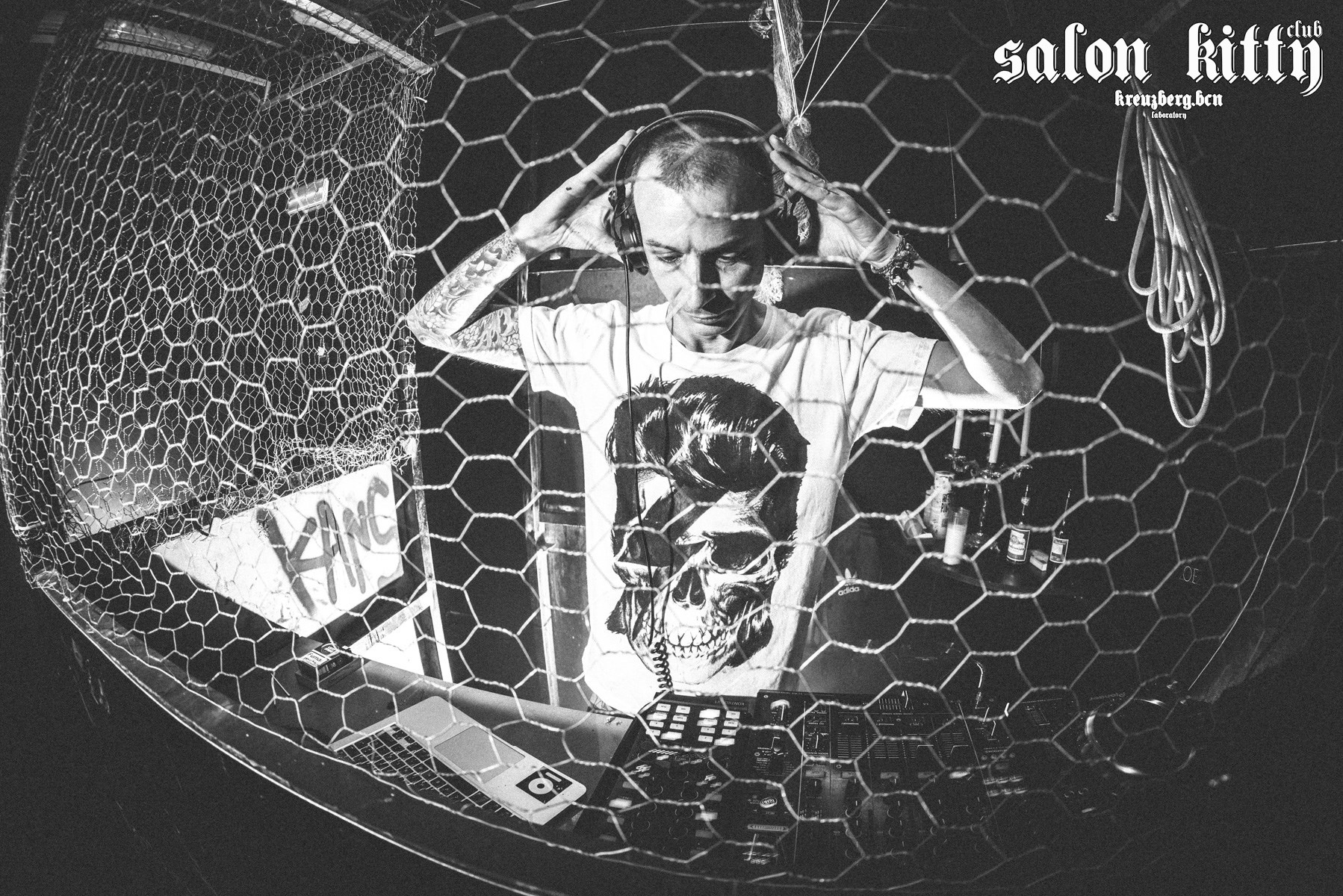 Salon Kitty Club gallery image