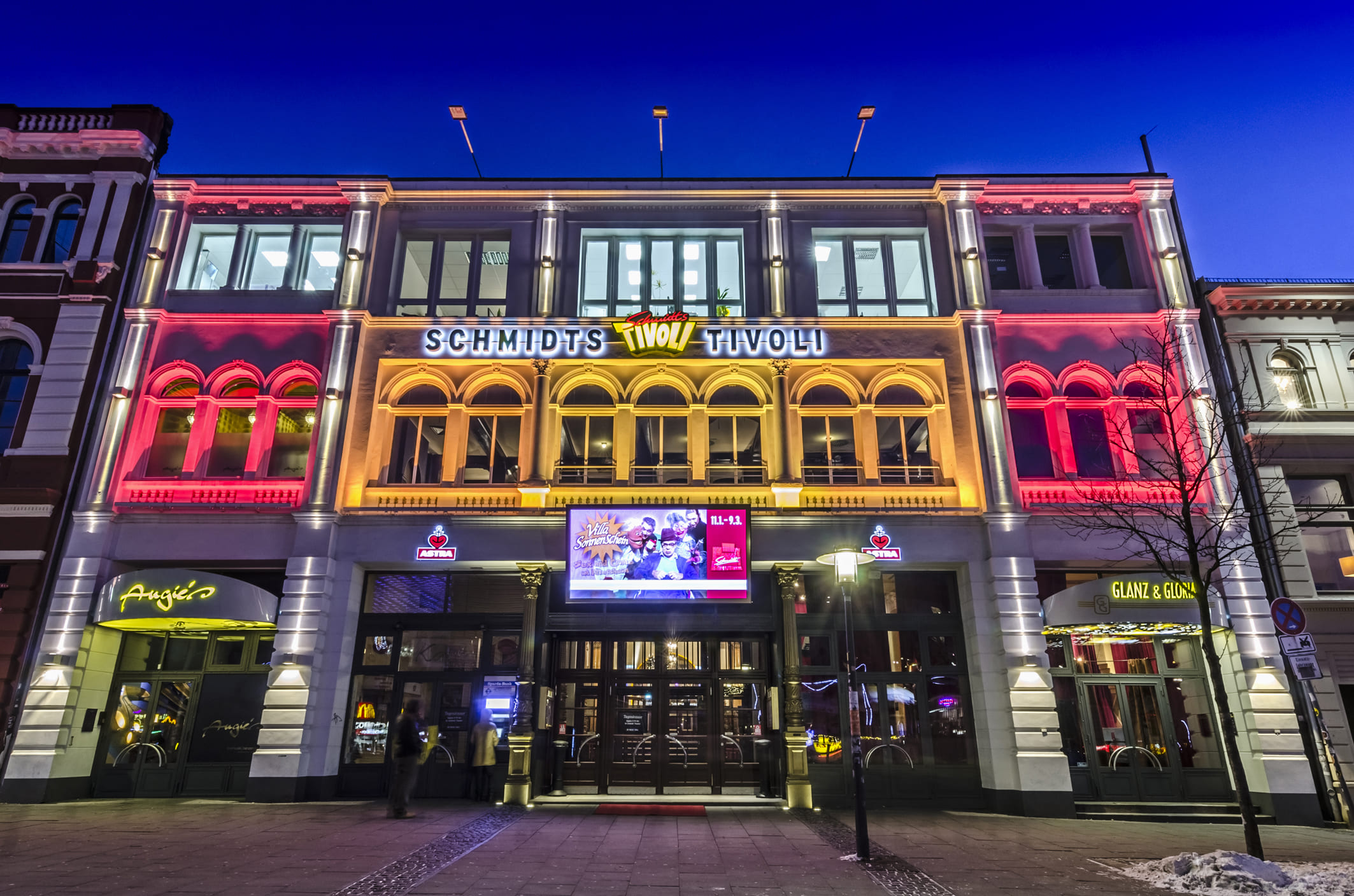 Schmidts Tivoli gallery image