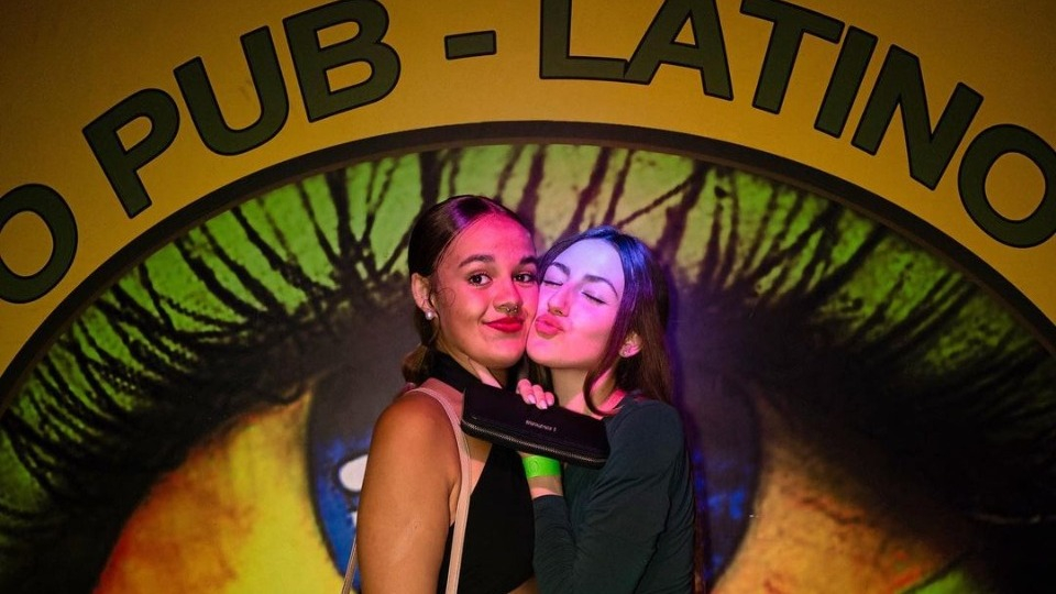 Stop in Brasil gallery image