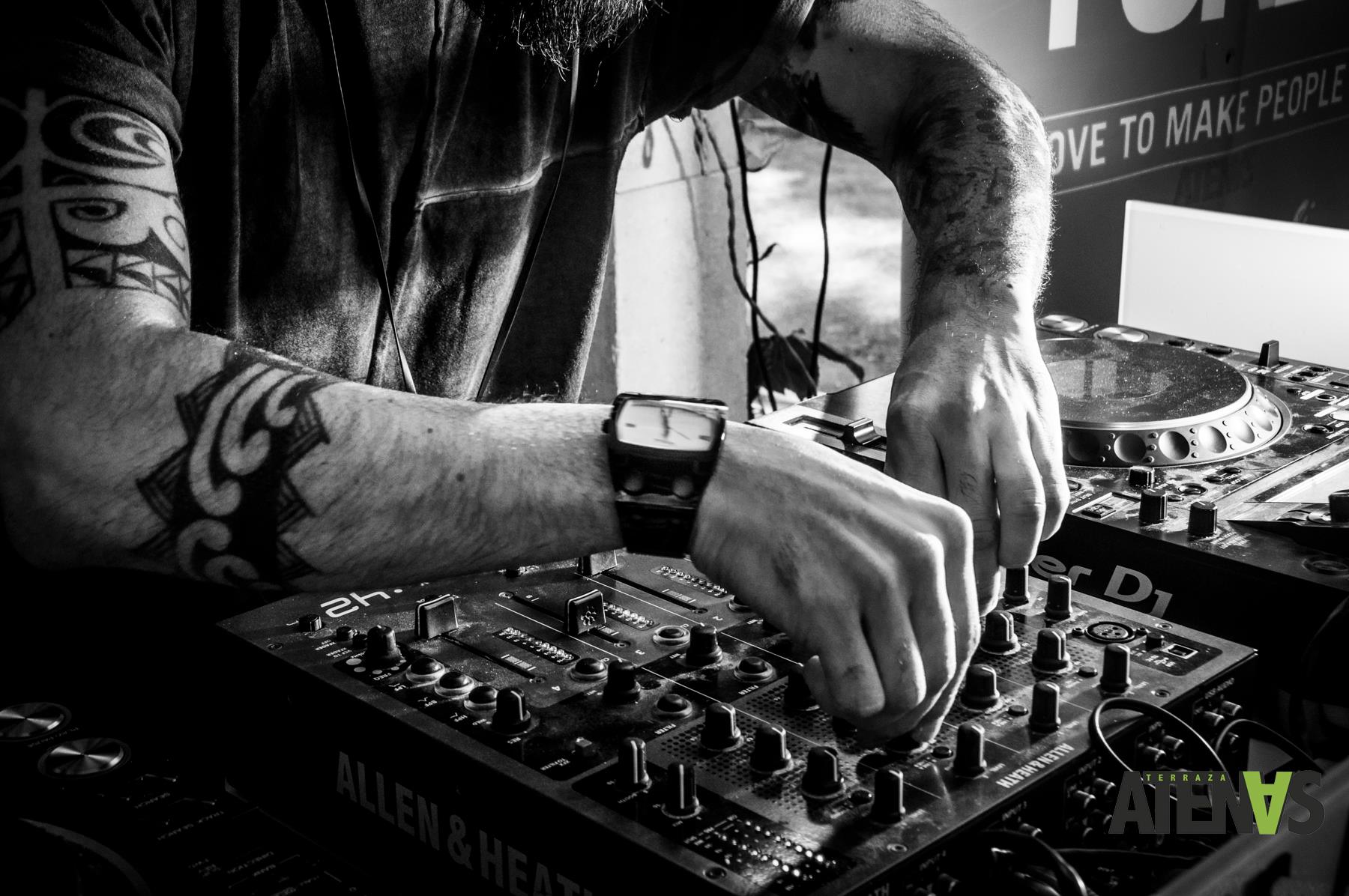 Terraza Atenas gallery image