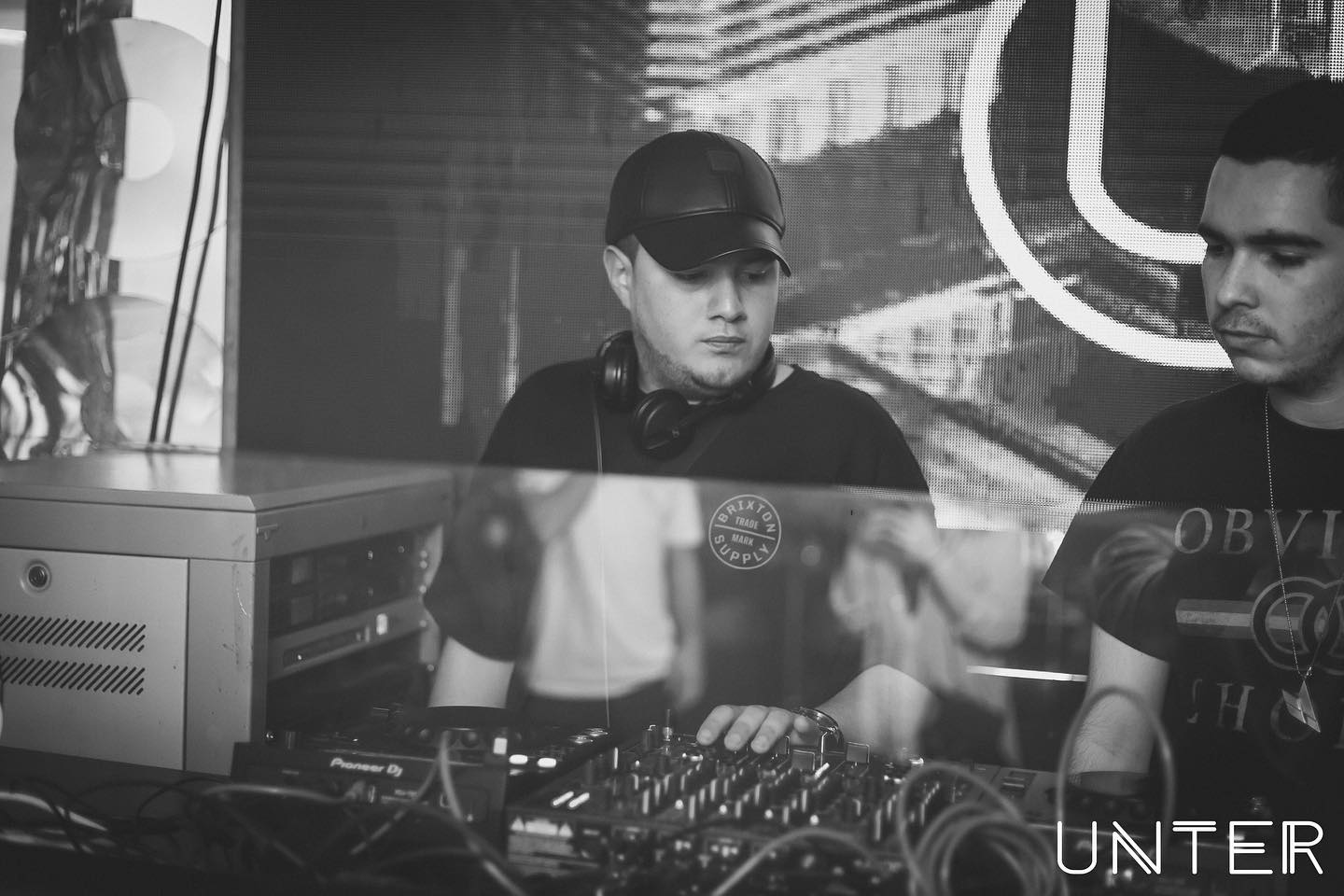 Unter Club gallery image