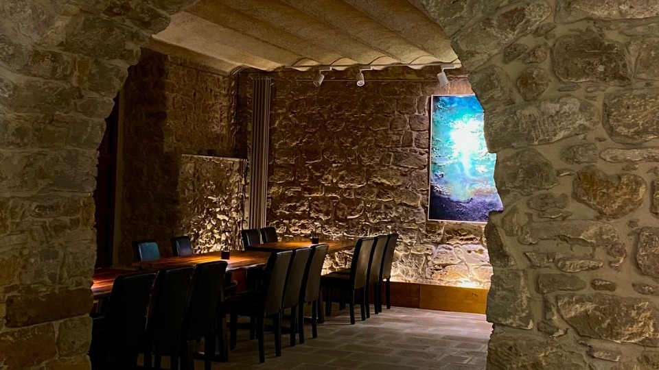 WINEART Lounge gallery image