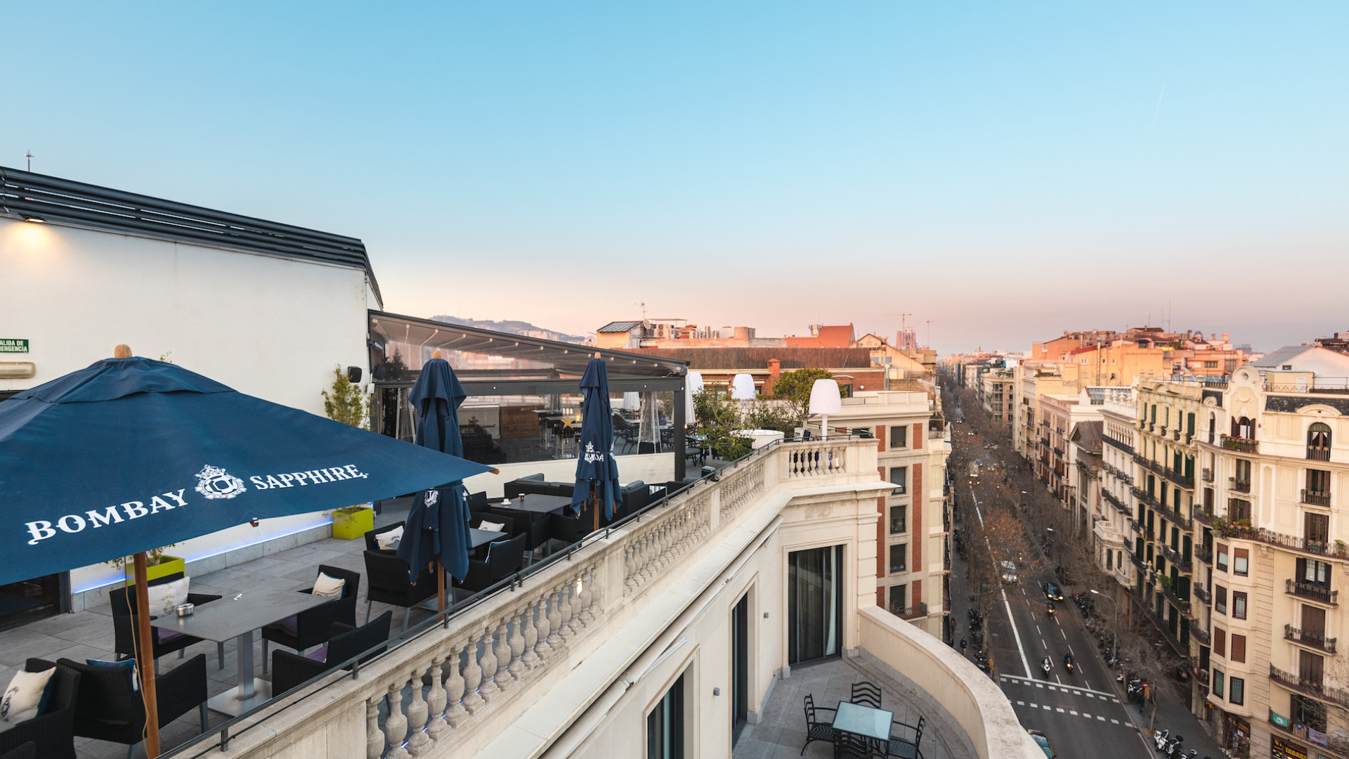 80s Rooftop: Afterwork Friday's at HBC