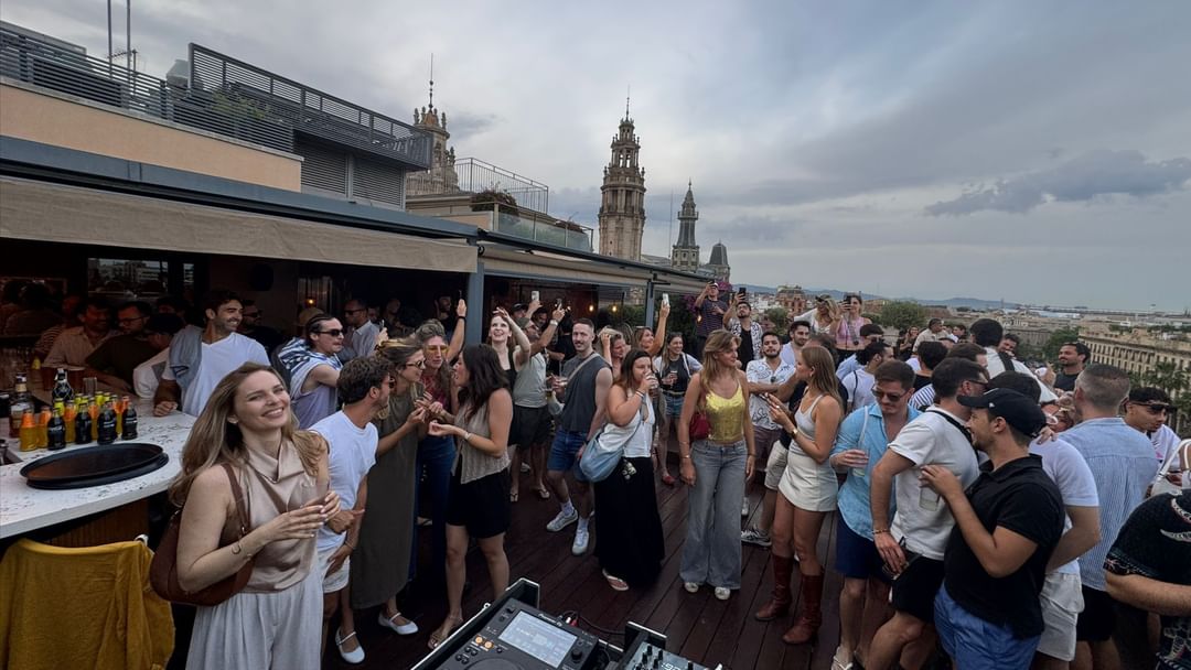 Copertina evento 80's Rooftop pres: Rooftop Party w/ Sonia Heis