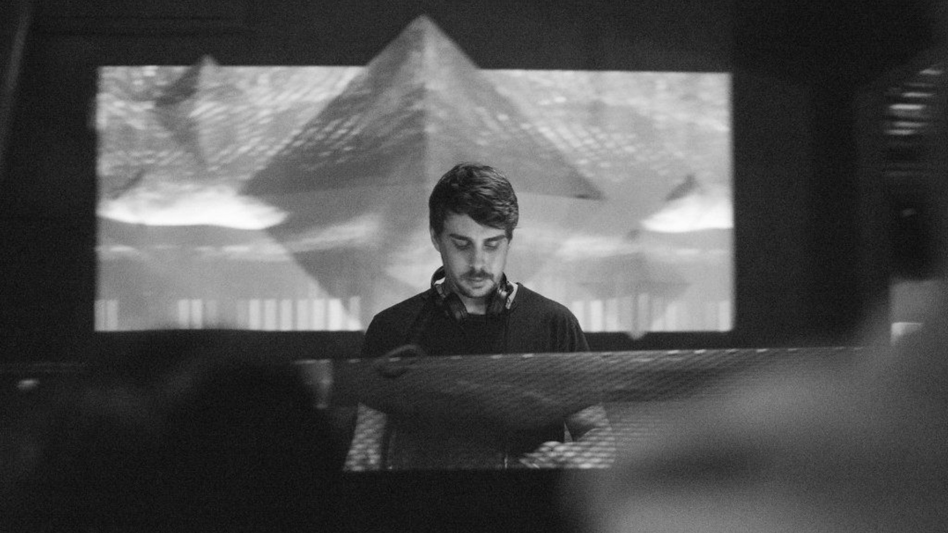 BRICH: CAP (Sunrise / RO), Viceversa (Origo / ITA) at Azimut image