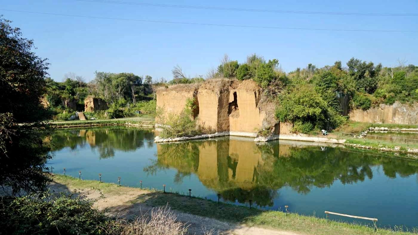 Cave di Tufo official opening image