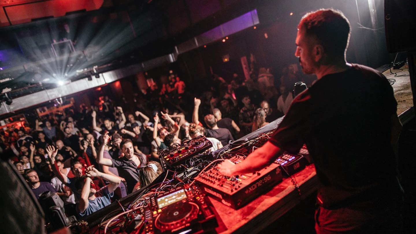 PABLO LUQUE x CITY HALL BARCELONA I LAST FREE image