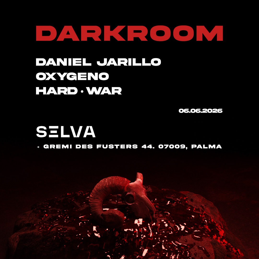 DARK ROOM  image