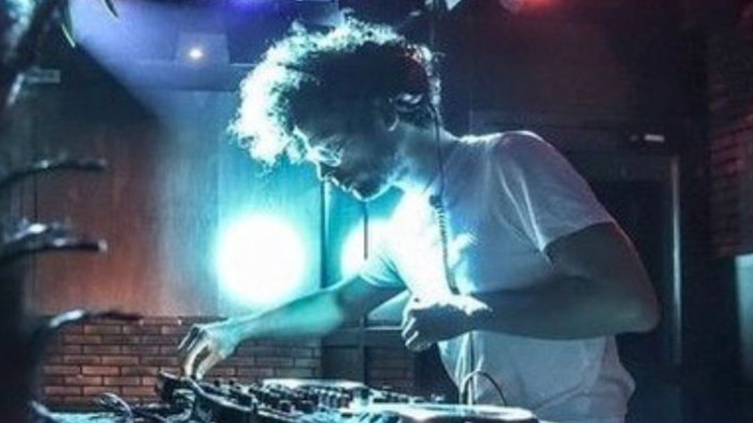 DJ CHARLES-BAPTISTE (el mejor tardeo del domingo)-Eventplakat