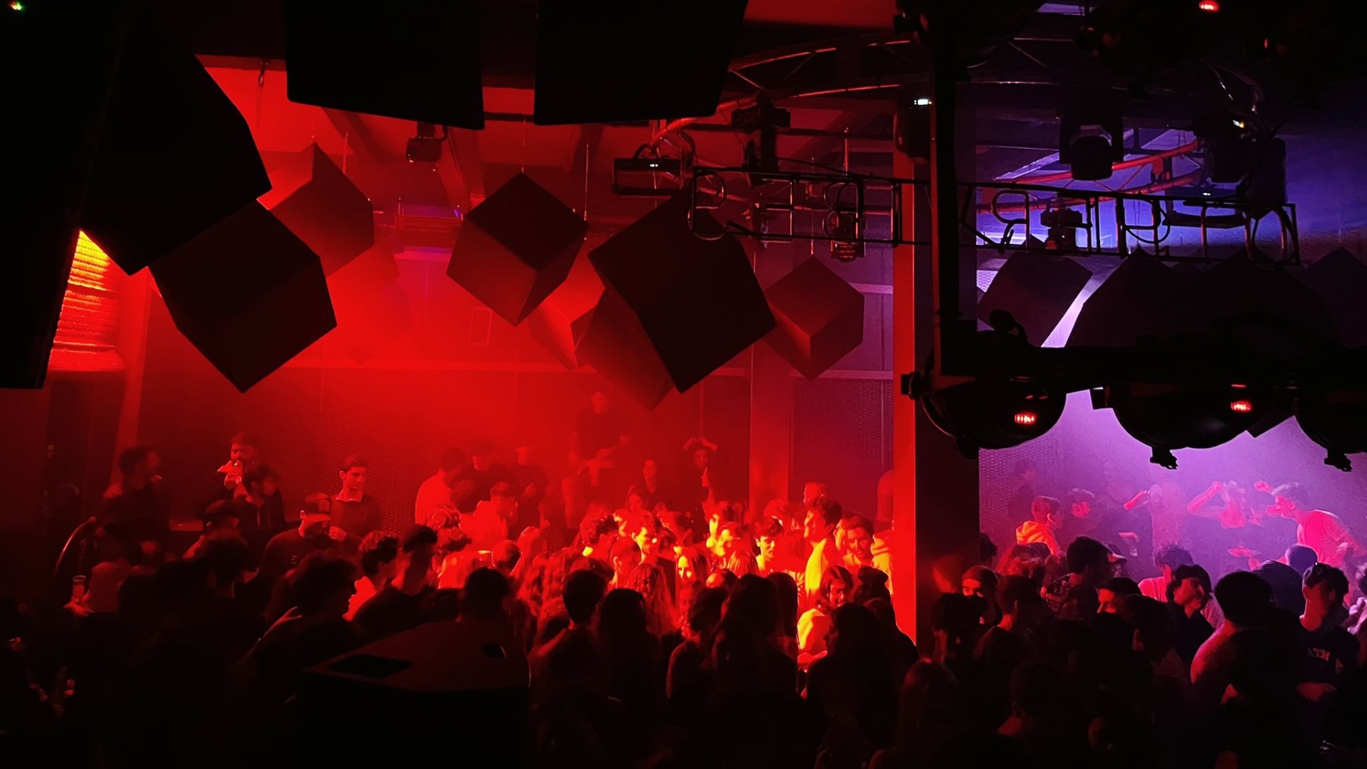 Escape: Resident Night at Azimut image