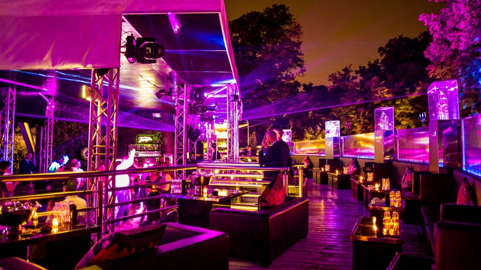 FRIDAY NIGHT - CAVALLI LOUNGE