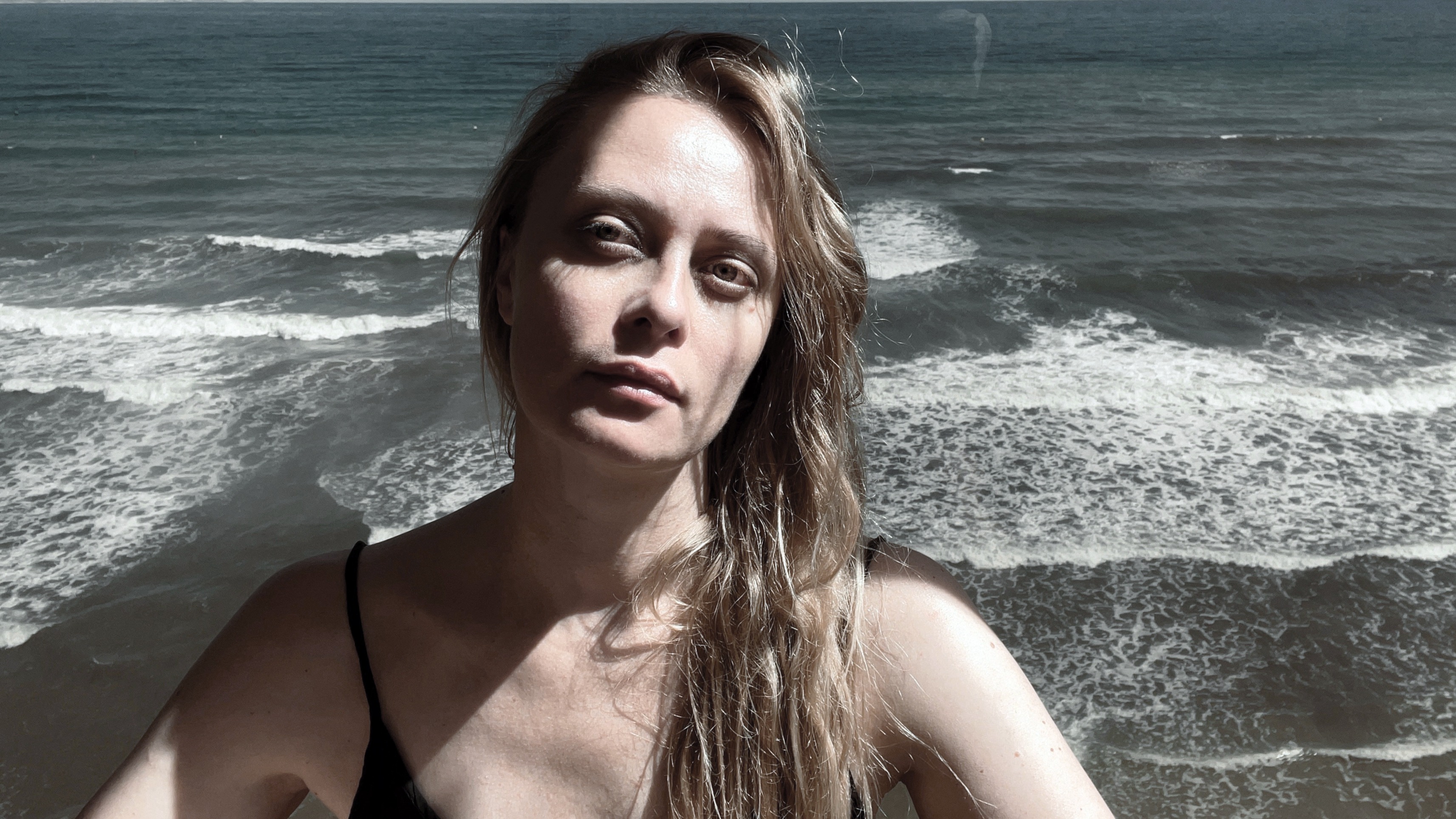 GENAU: Dasha Rush (Fullpanda, Raster-Noton /DE), Gandalf, Polizei at Azimut