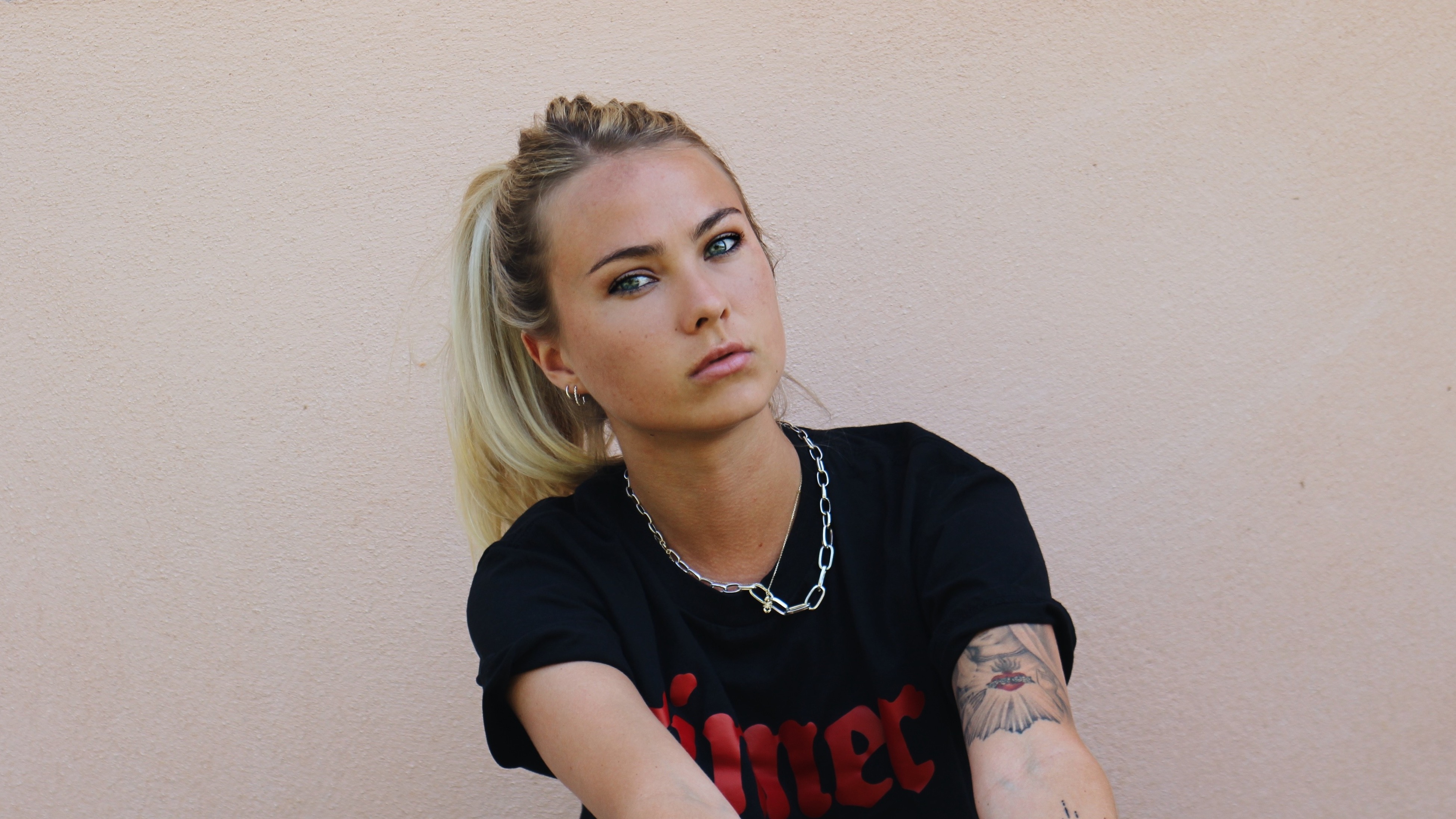 GENAU: Felicie (Clergy - Mord / FR), Black Crow, Gandalf at Gianca Murazzi image