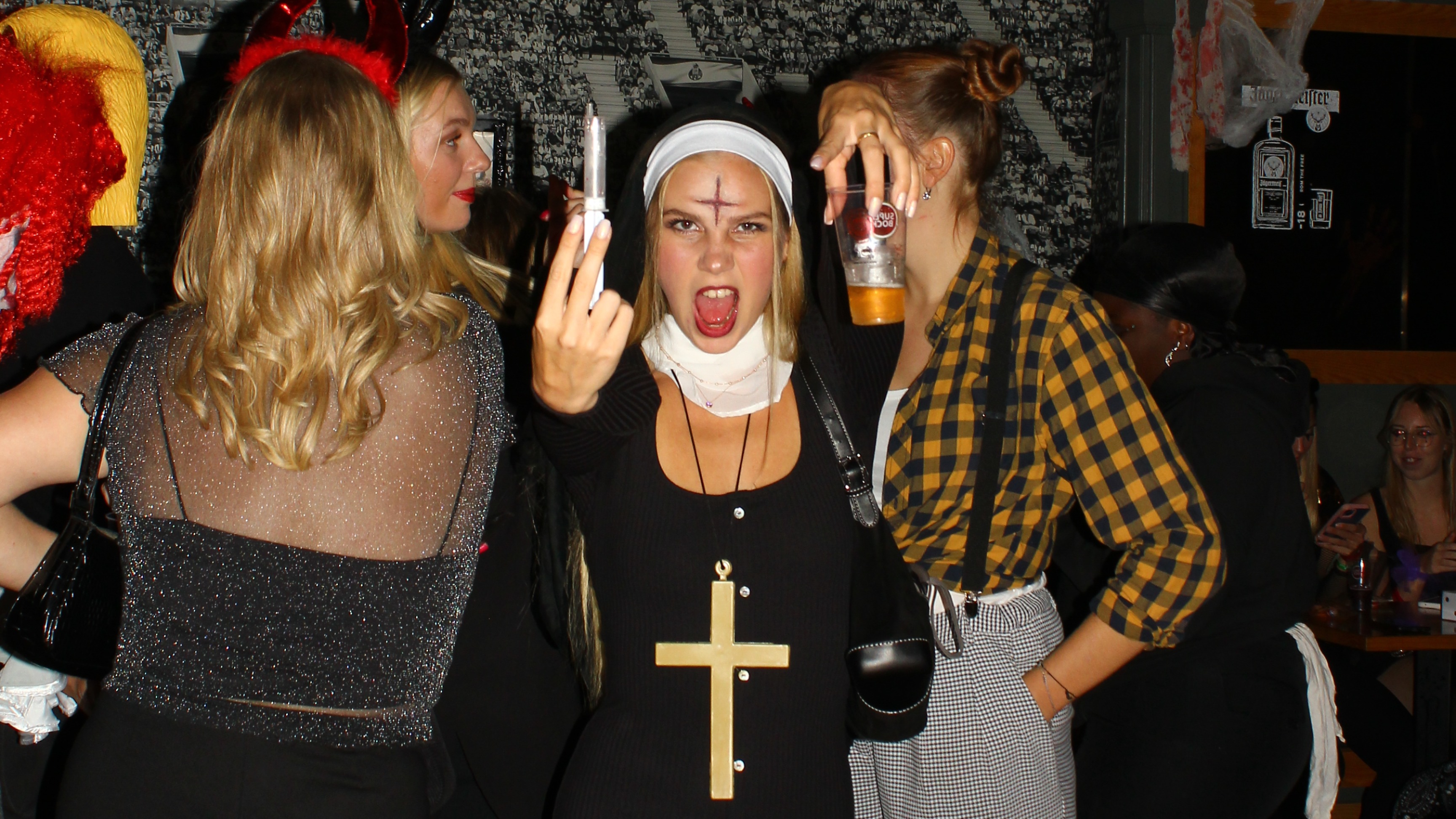 Halloween Haunts: Lisbon Pub Crawl Experience image