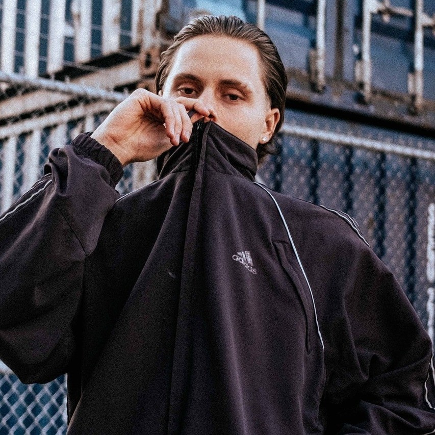 INPUT pres. RIORDAN image