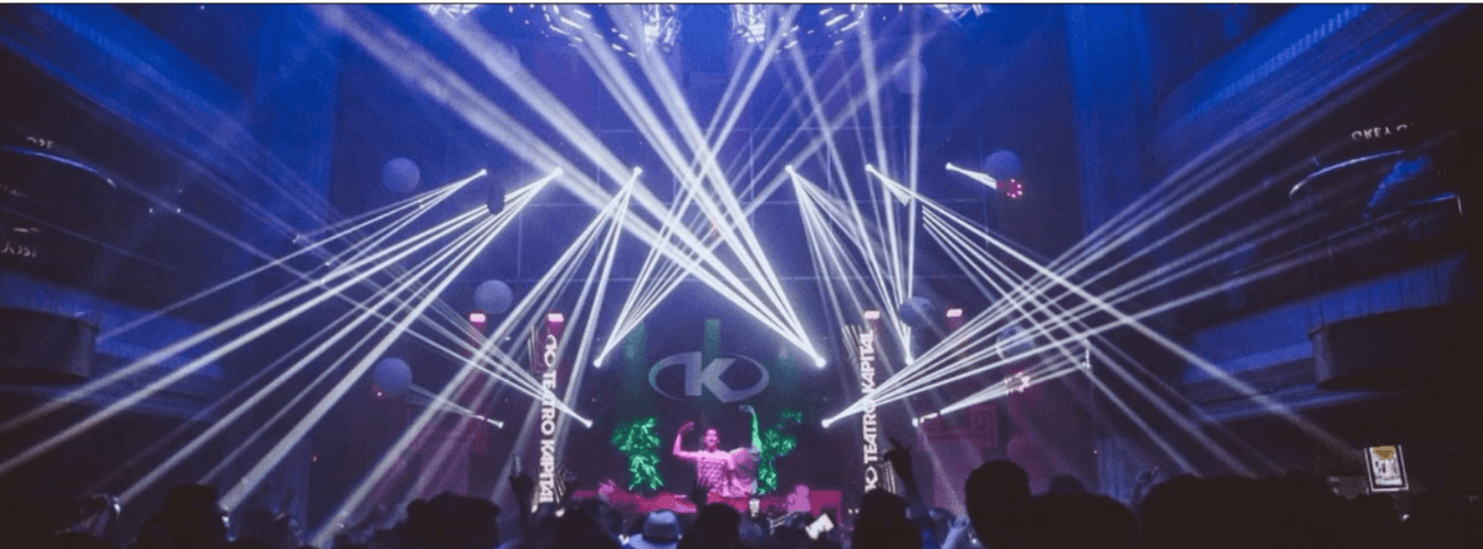 Jueves || Teatro Kapital