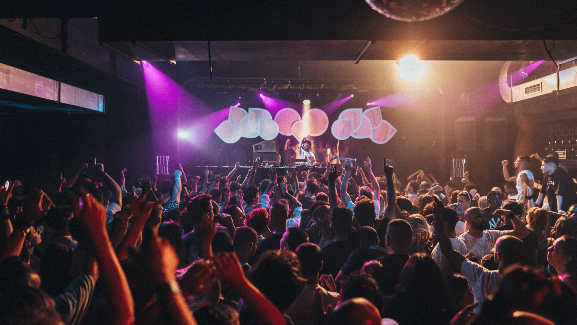 LA RAZZA // tech house in City Hall - LAST FREE image