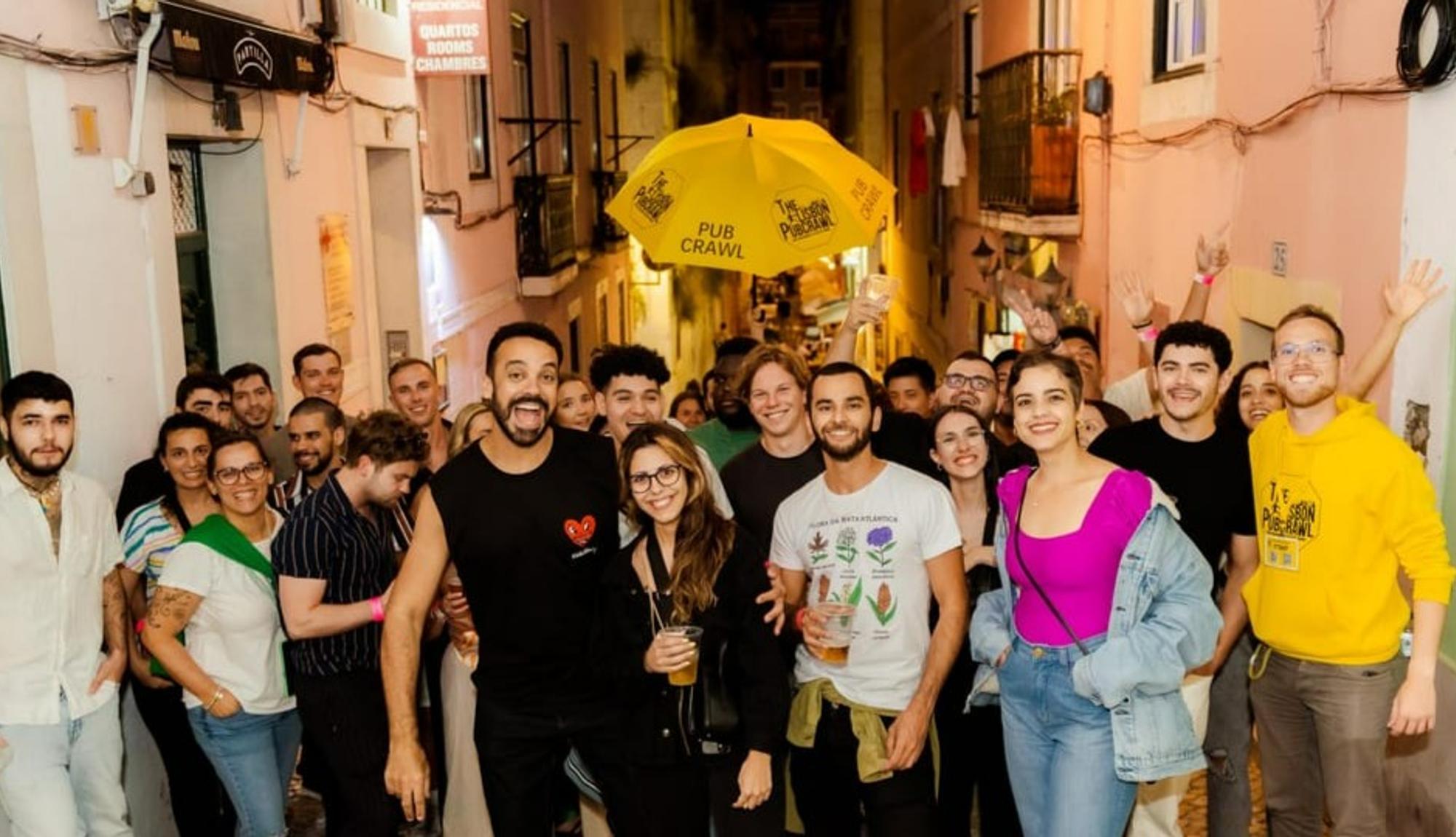 Lisbon: Pub Crawl with Open Bar, Shots, & VIP Club Entry