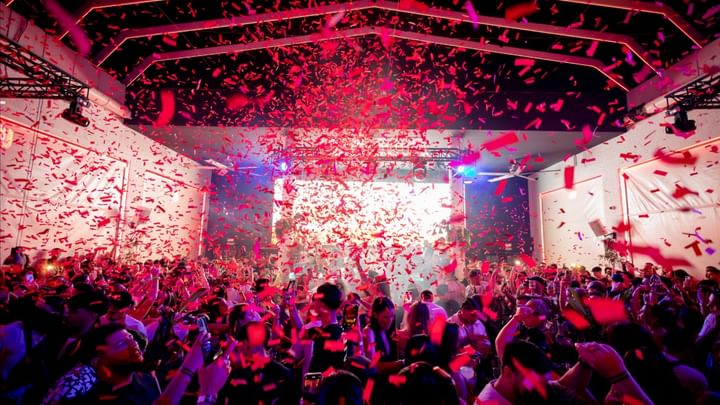 Cover for event: LISTA VIERNES 18 PARKING