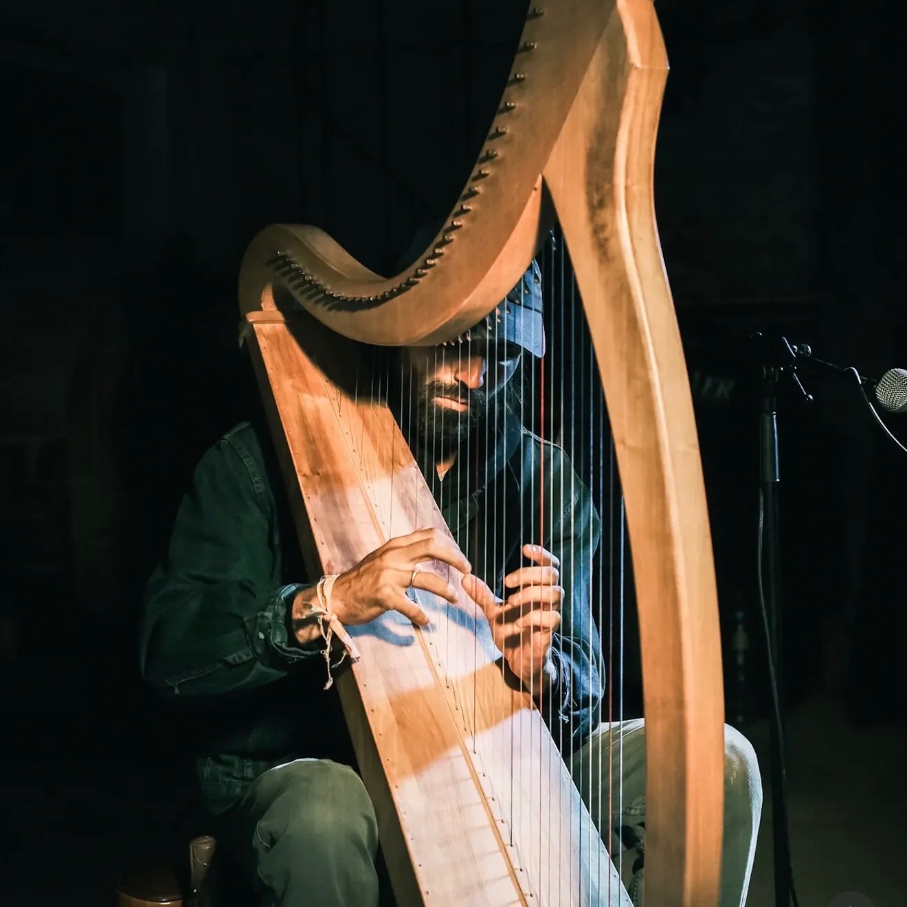 Listening Session Andy Aquarius image