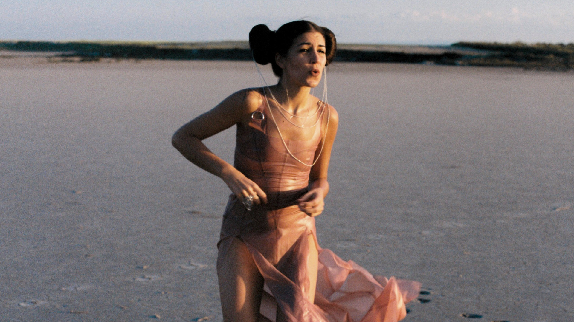 MARINA HERLOP / OPENING DANCING PEOPLE DON'T DIE