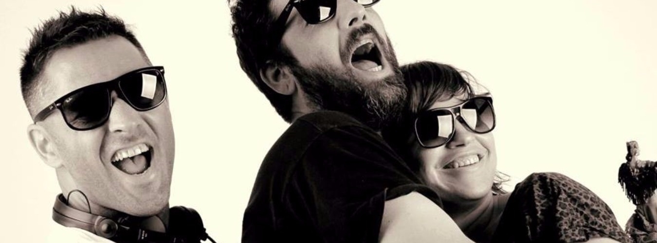 Ménage À Trois image