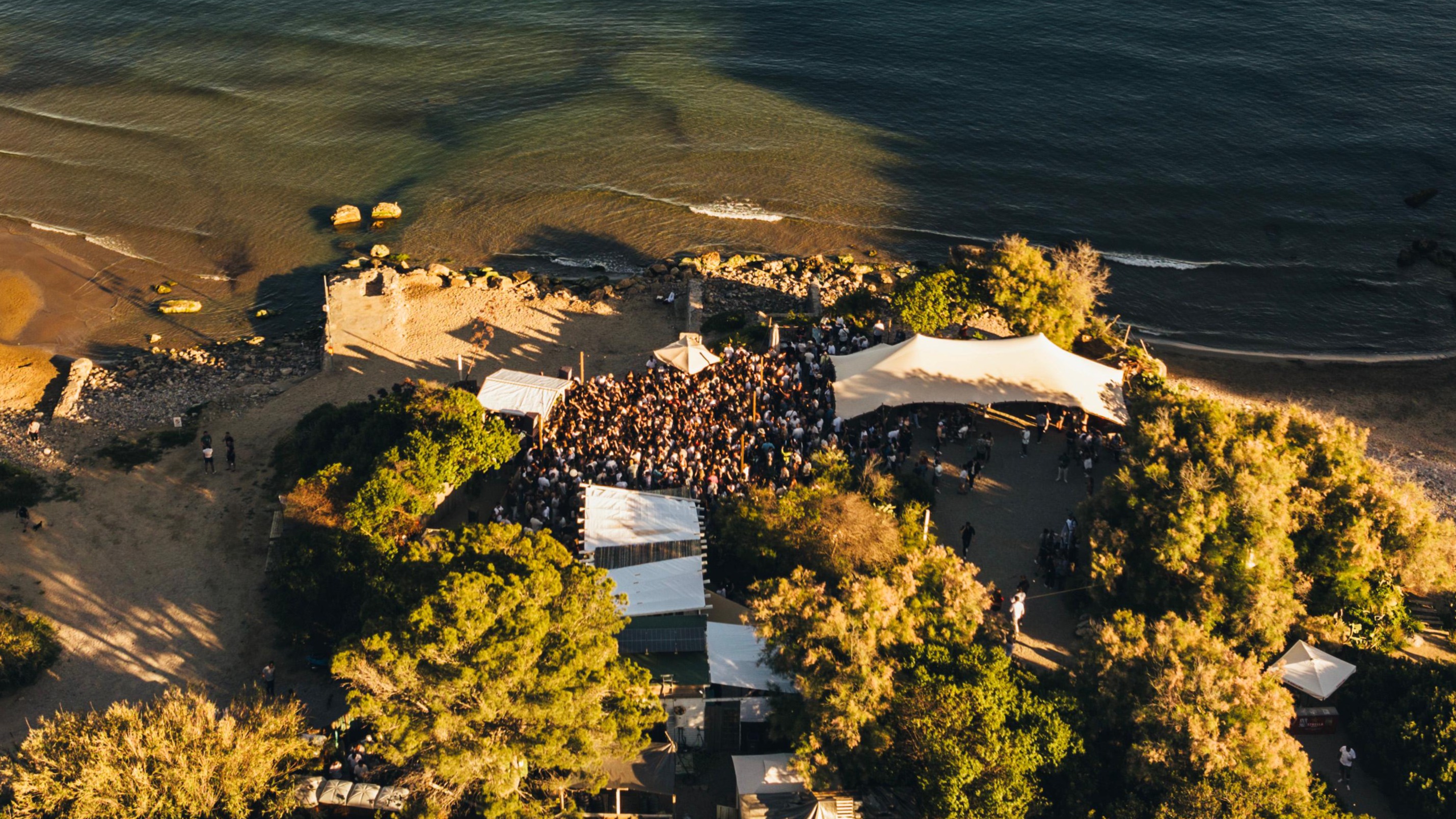 Microhertz by Archie Hamilton - OFF BCN 25