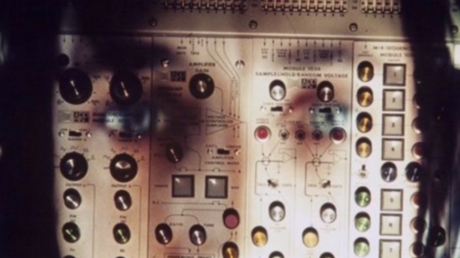 MøF presents DESSONANCE image