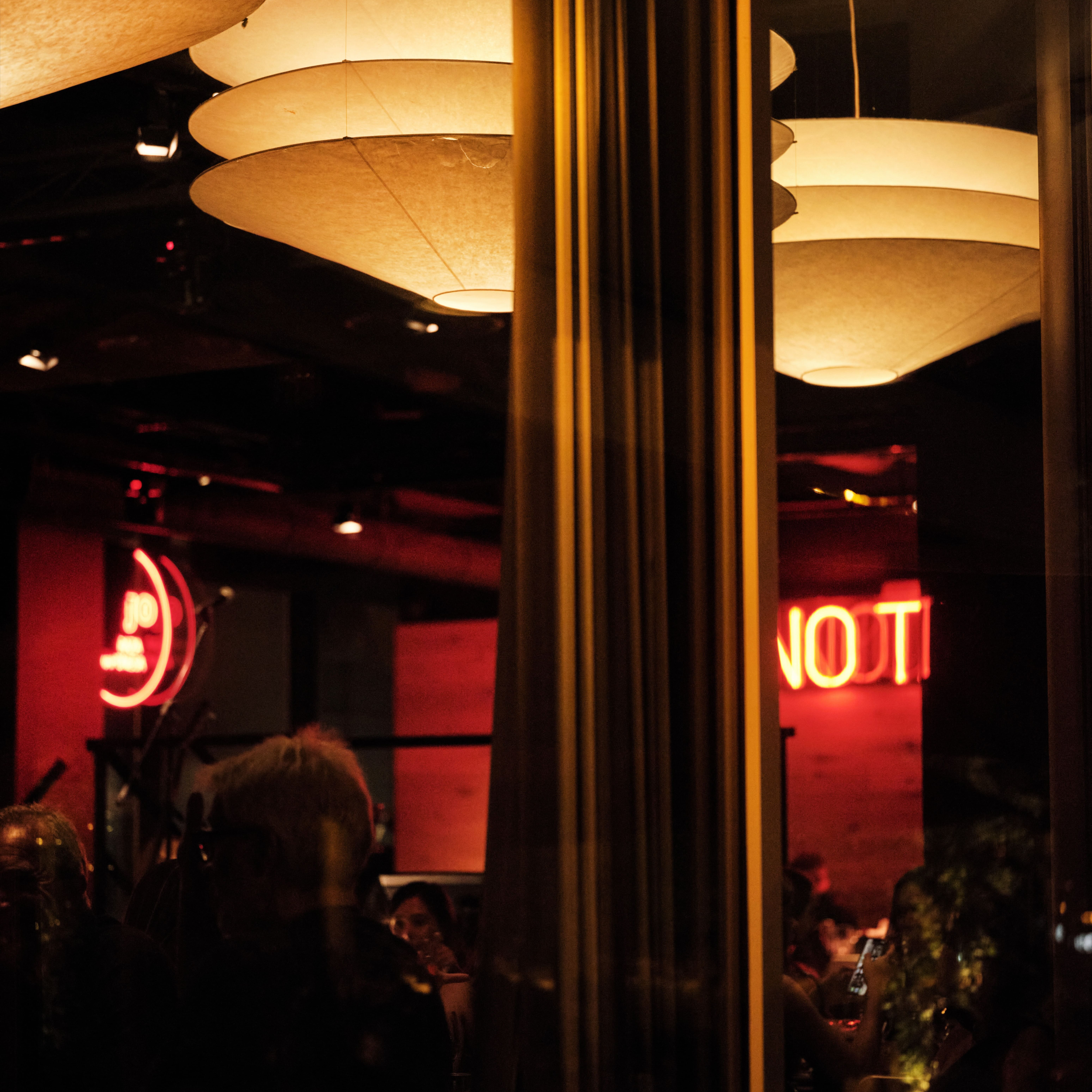 Negro Rojo - Sábado