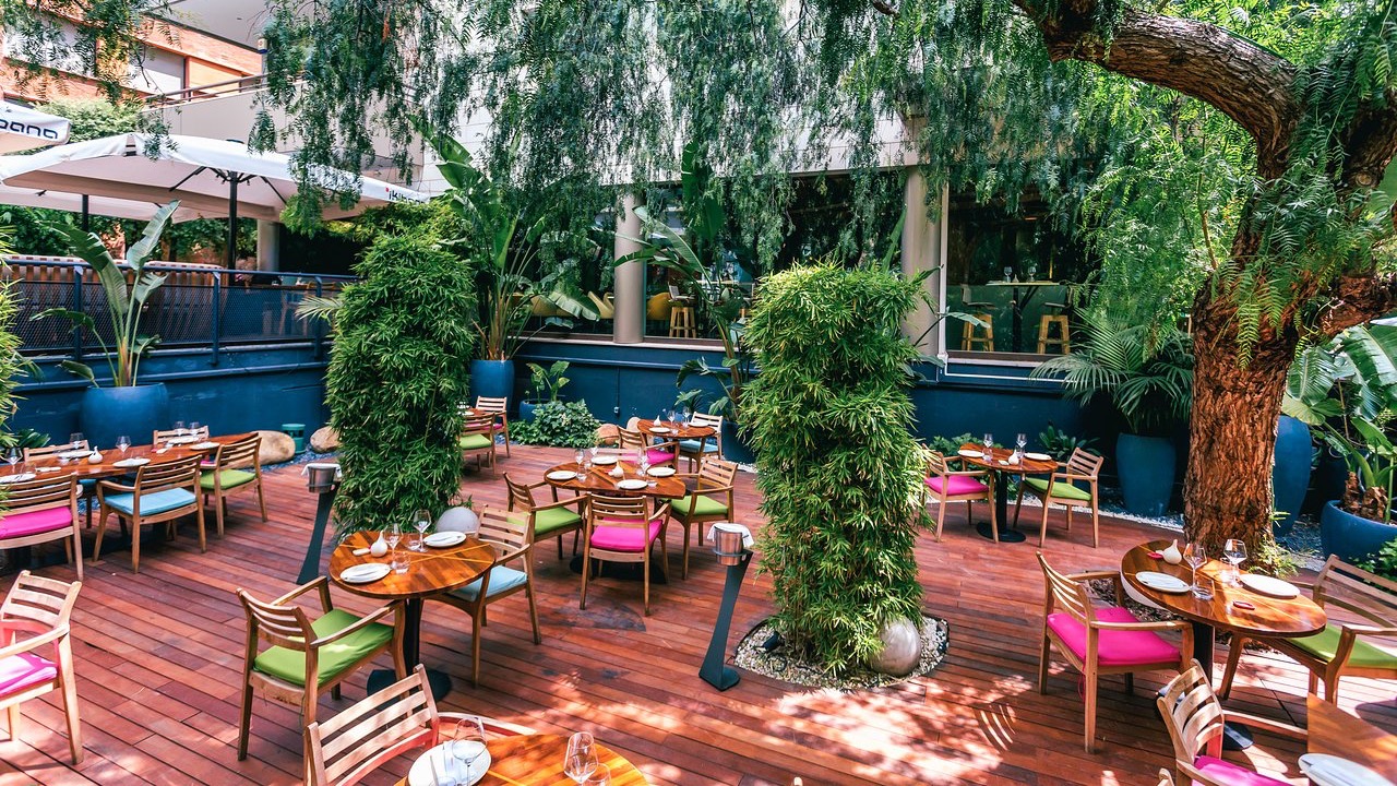 Oasis After Work image