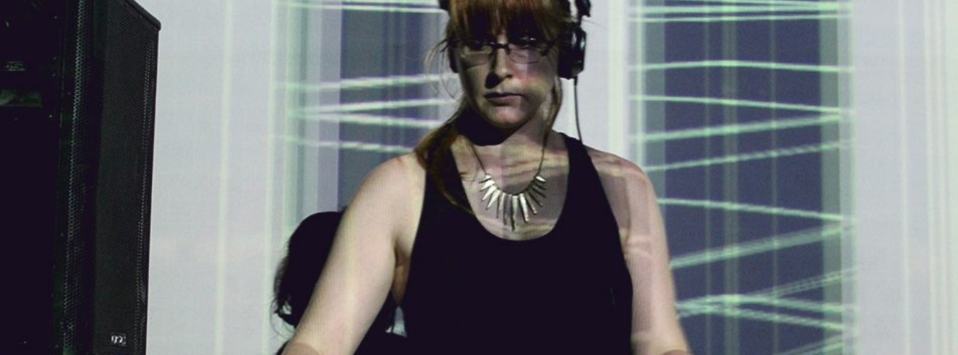 Orbits w/ Erika, Laura BCR, Amulador image