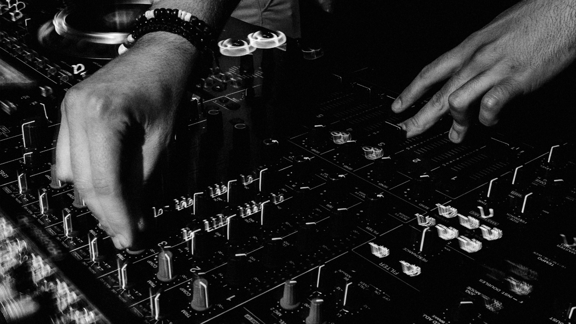 SNOOZ PARTIES (special Bab Klover birthday) - Oriol Calvo, Bab Klover & friends at Chica Club image