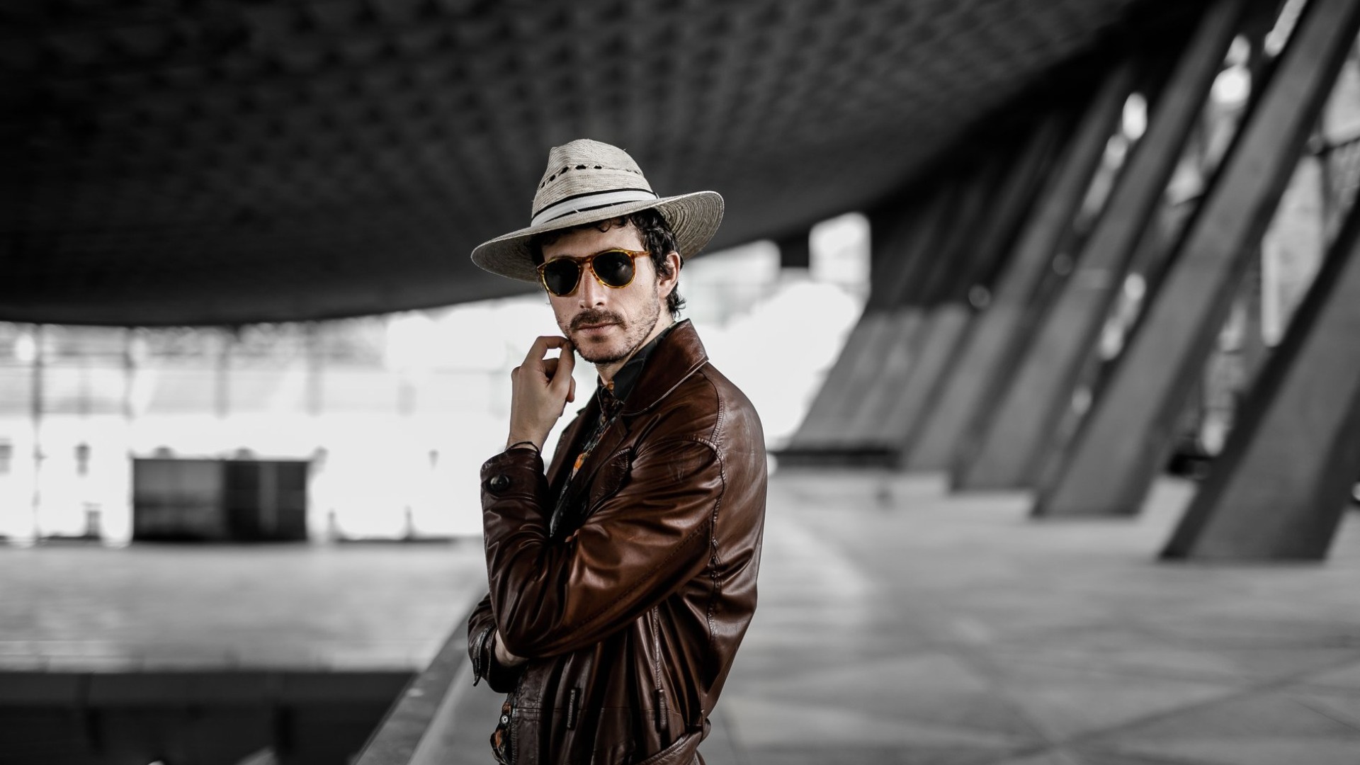 Ostalgie: Señora (live), Makossa at Azimut image