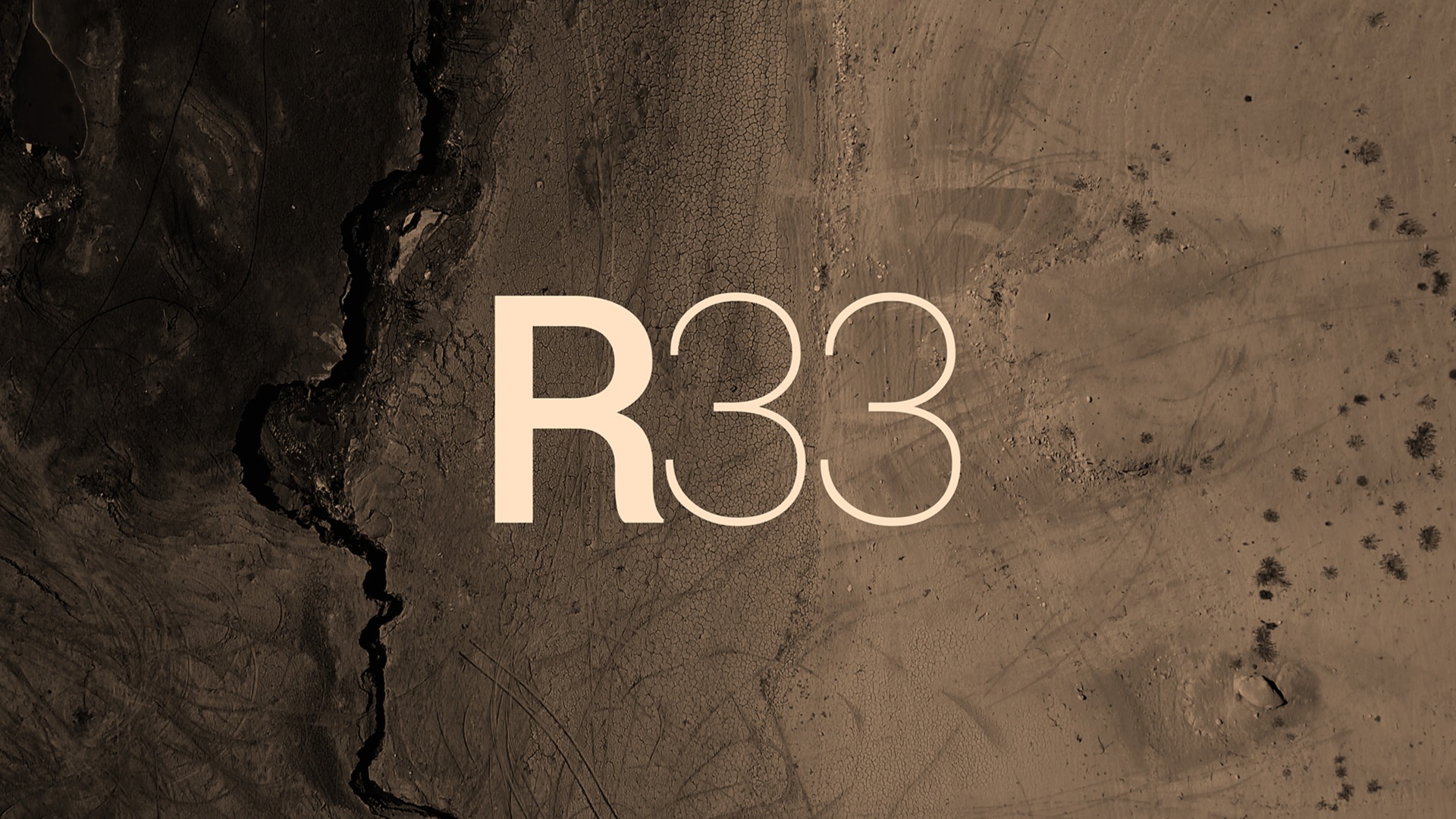 R33 MALLORCA present FRANCESCA LOMBARDO image