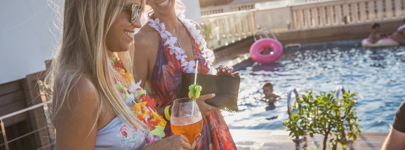 ROOFTOP PARTY IN HOTEL K+K PICASSO EN EL BORNE. FREE ENTRANCE image