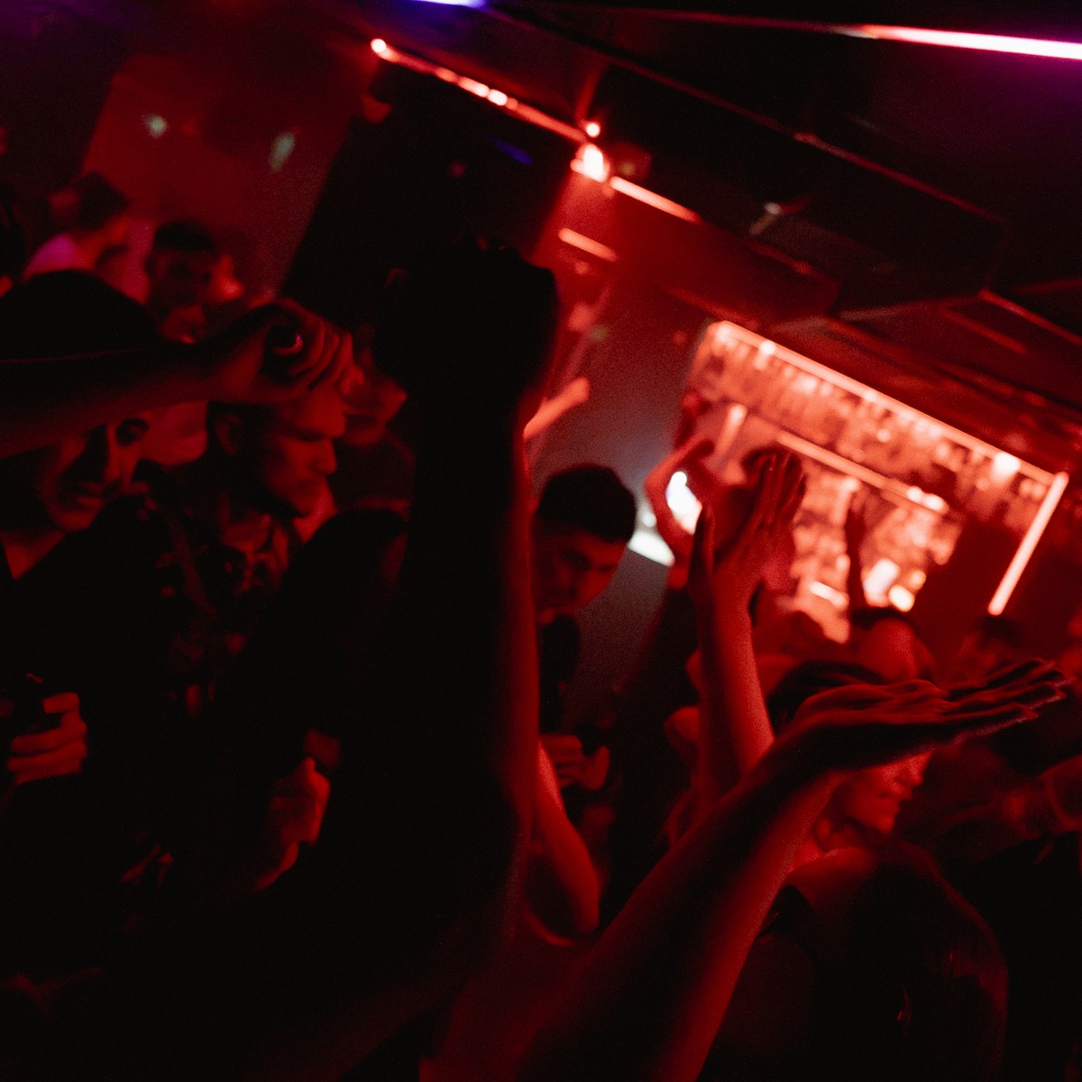 S28/11 TBA en LATEX, a Latex Club