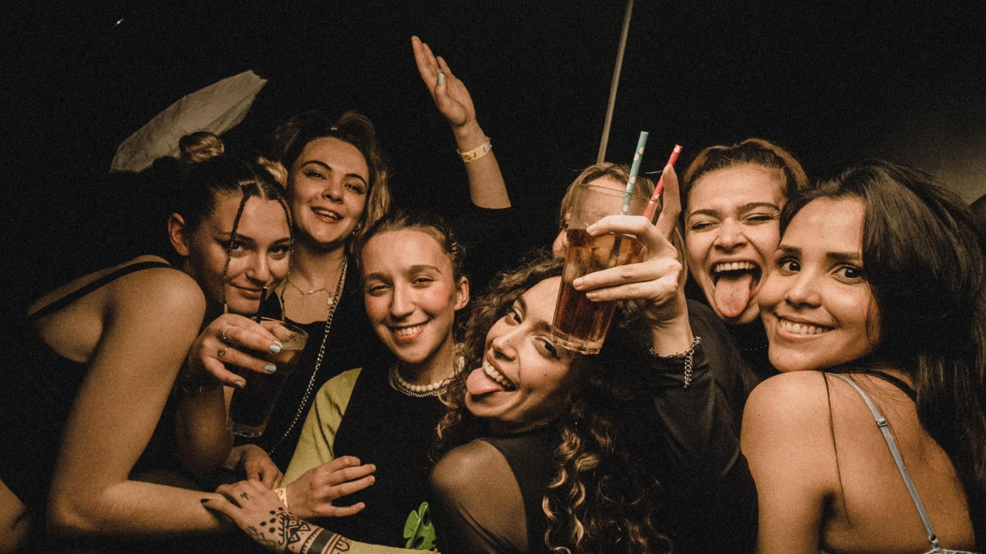 Sábado 25_06_22__ROTO en Látex