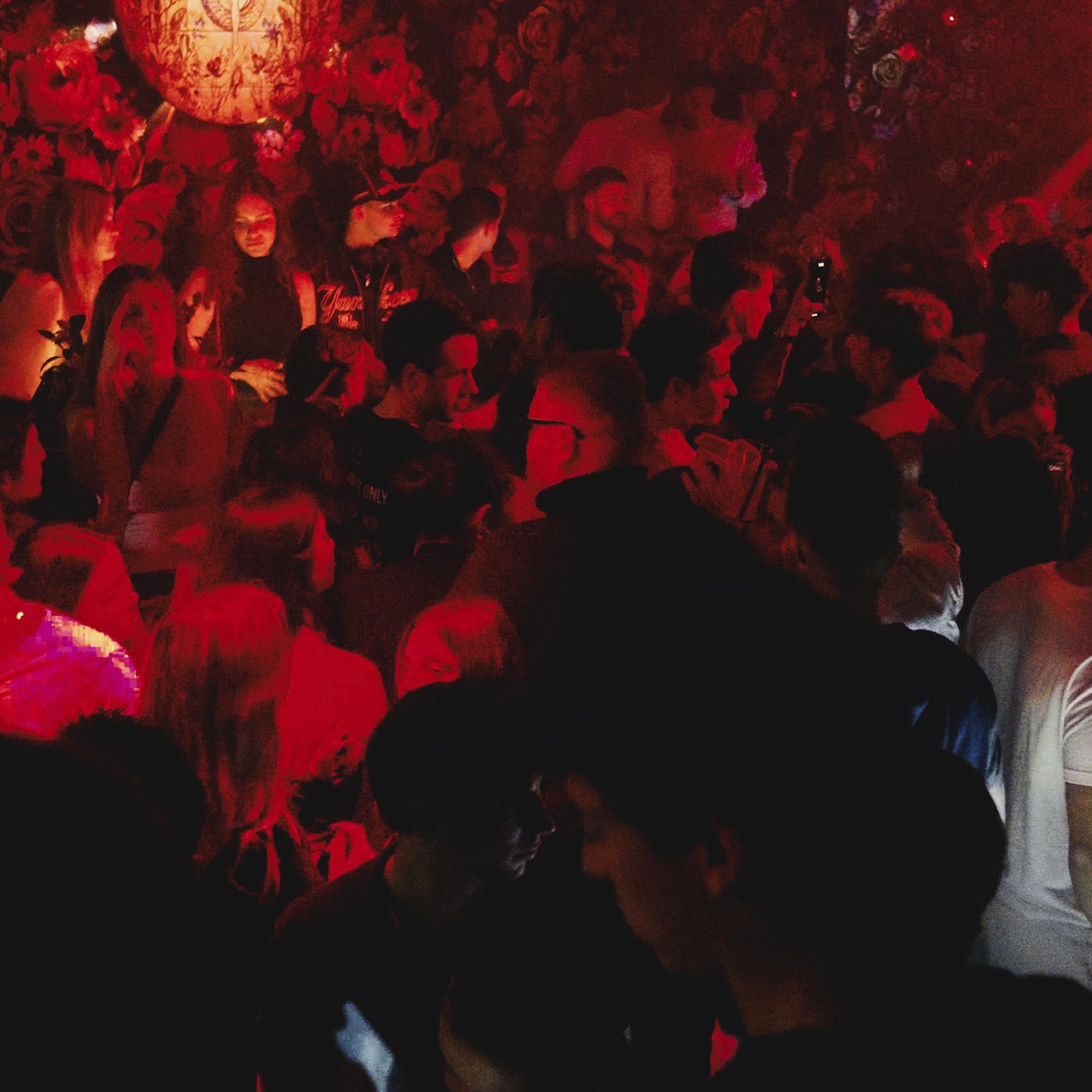 Saturday Los Amantes: Budai & House Clique image