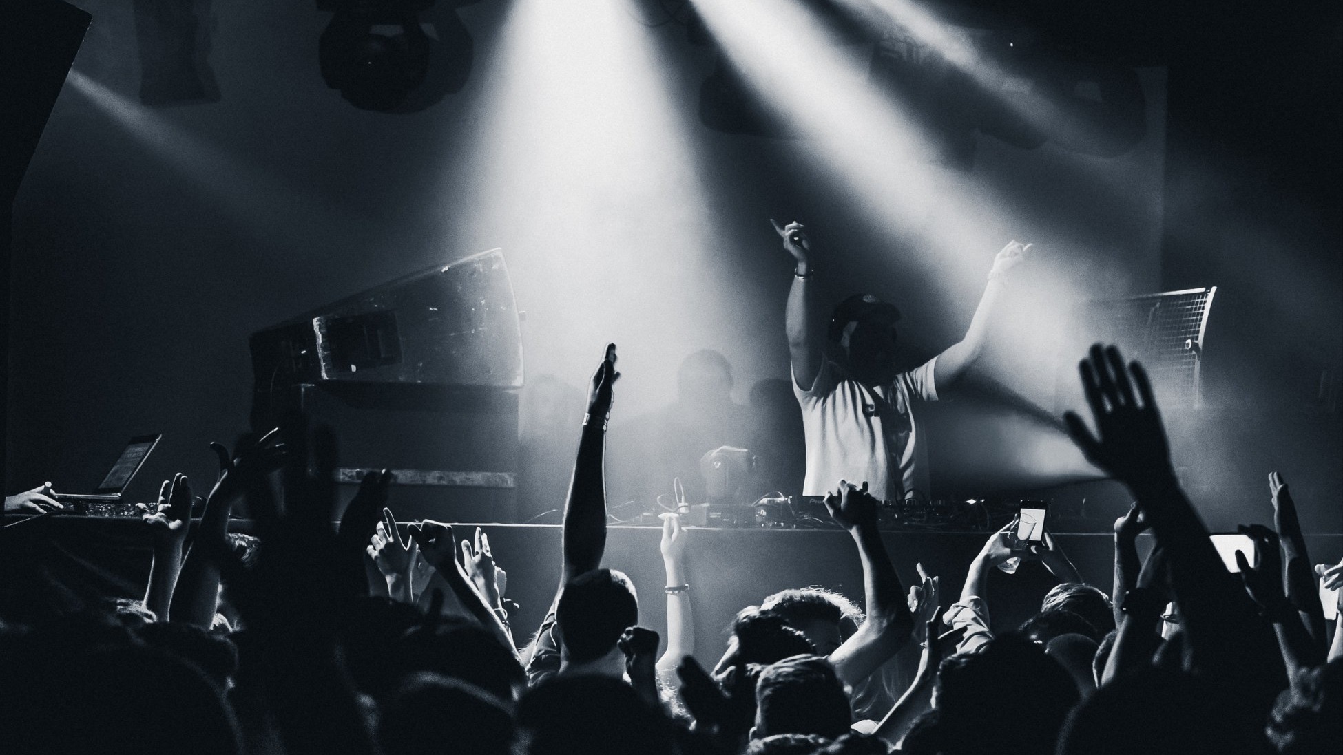 SPECIAL - CITY HALL pres. RICHARD ULH, MATTIA SCOLARO, MARC MONTON - Free ticket image