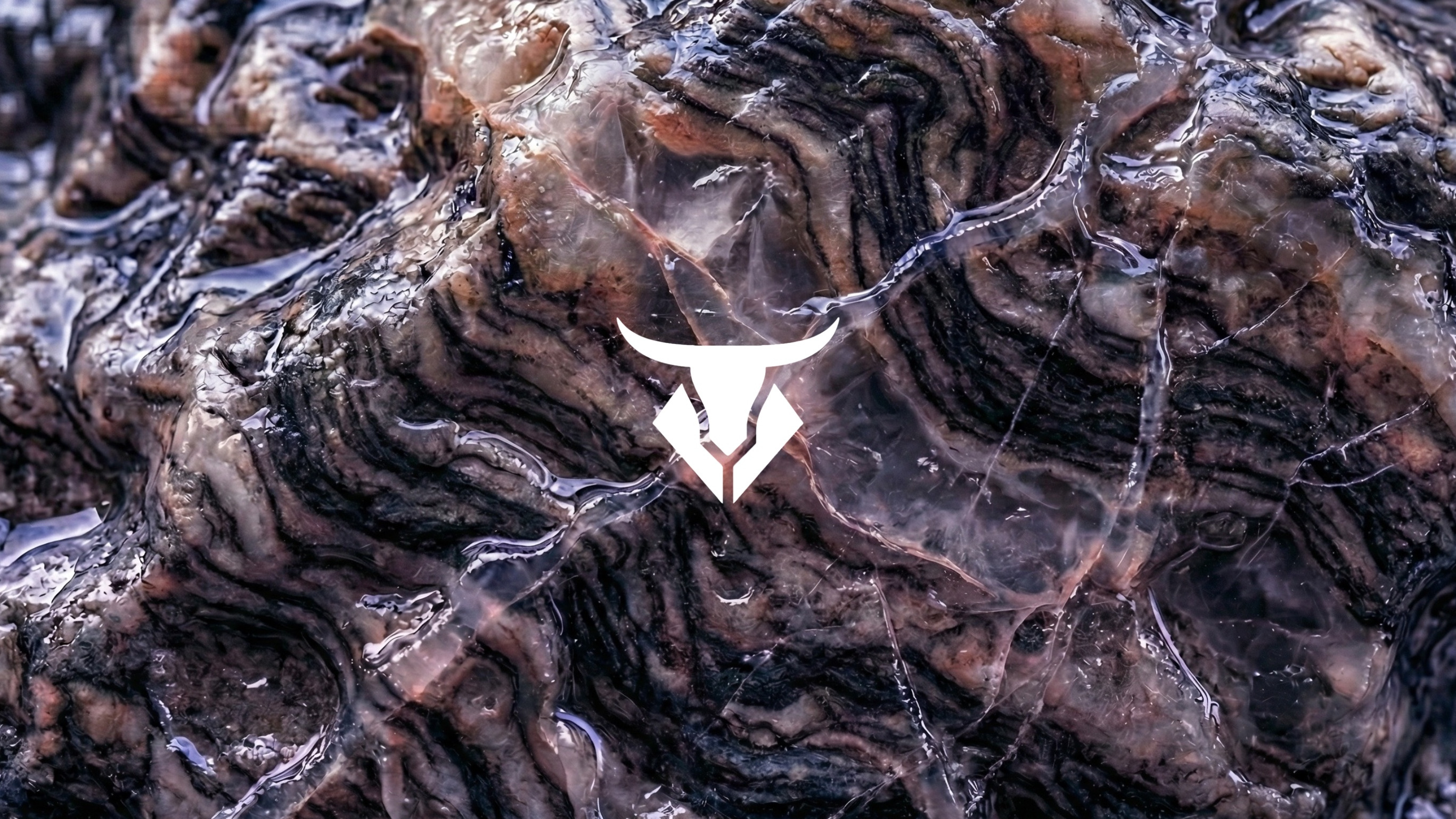 TECHNOBULL: Aberra + Mikes at Astoria Basement 