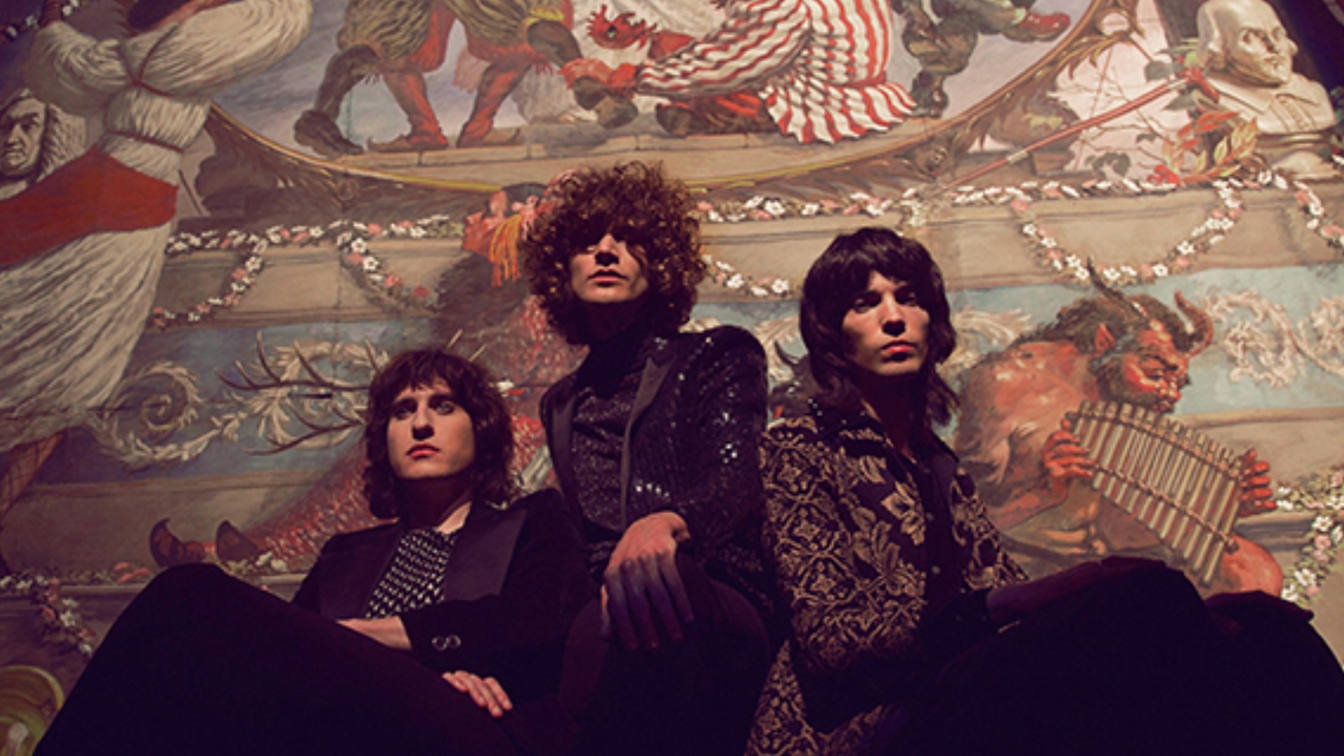 Temples • Le Metronum image