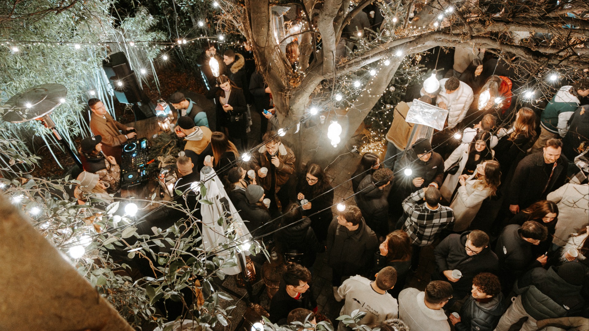 THIS IS NOT XMAS PARTY - Murnée Tradate image